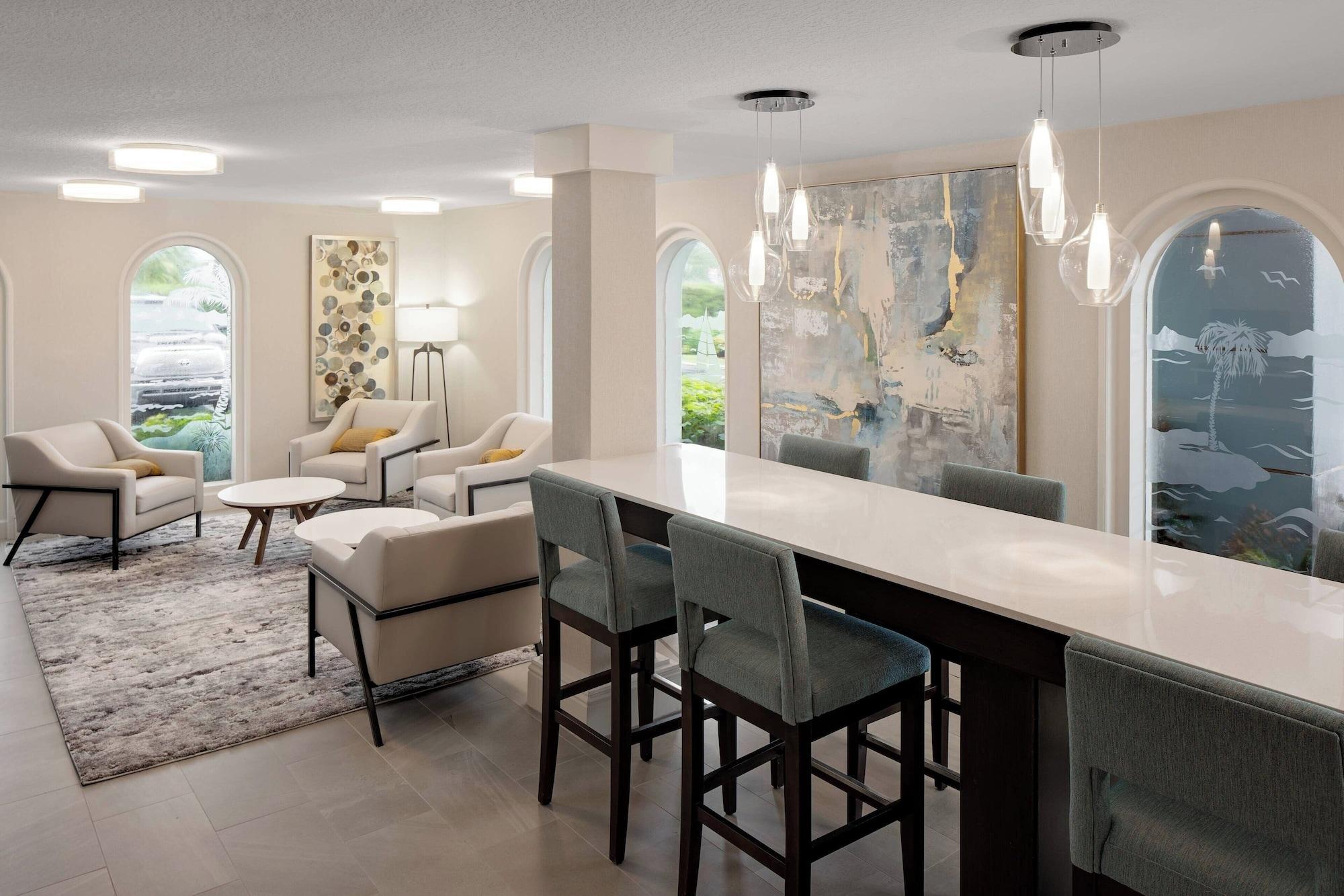 Vista Lobby Fairfield Inn And Suites By Marriott Palm Beach