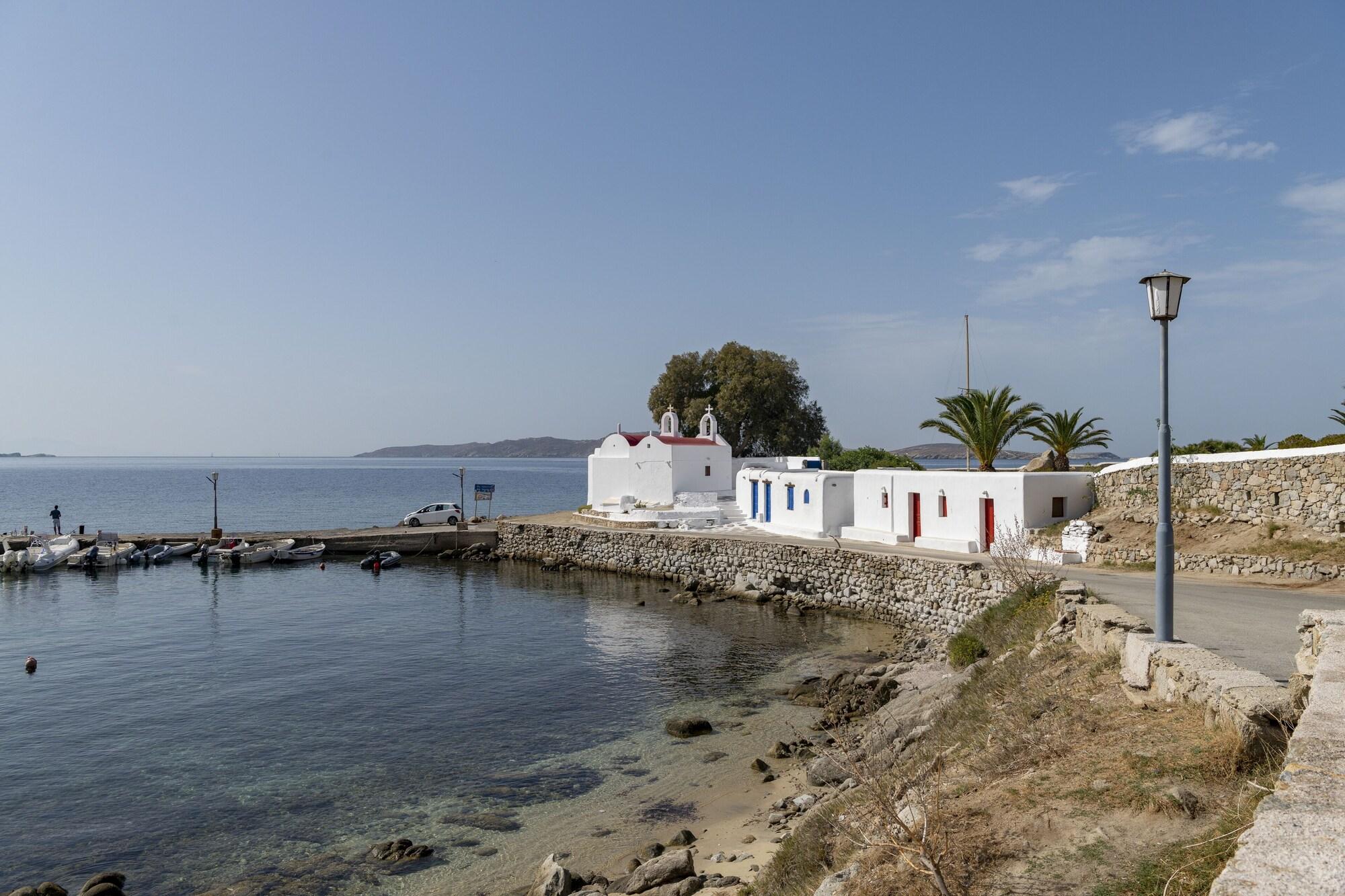 Playa Lithos by Spyros & Flora