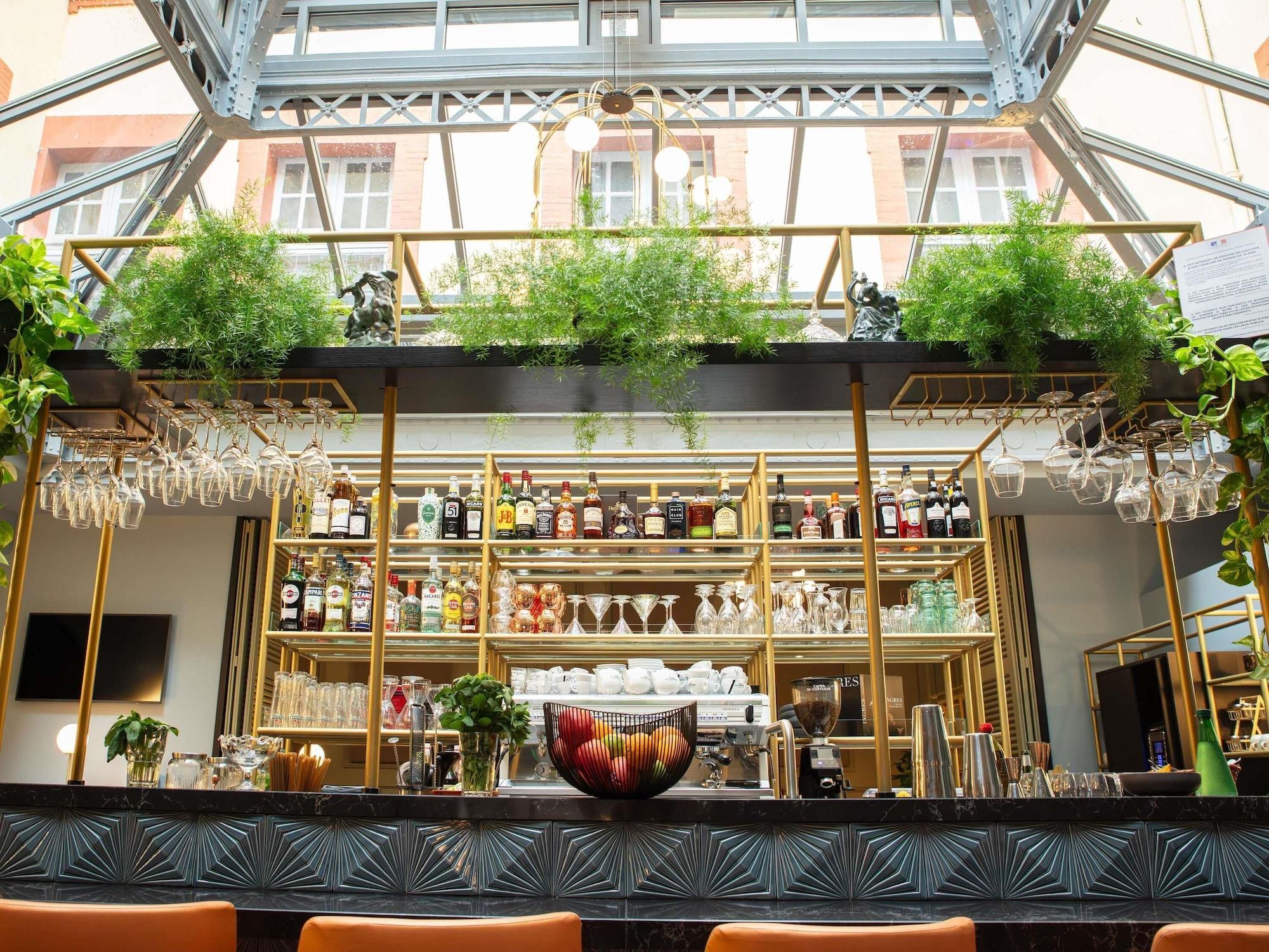 Varios Mercure Montauban