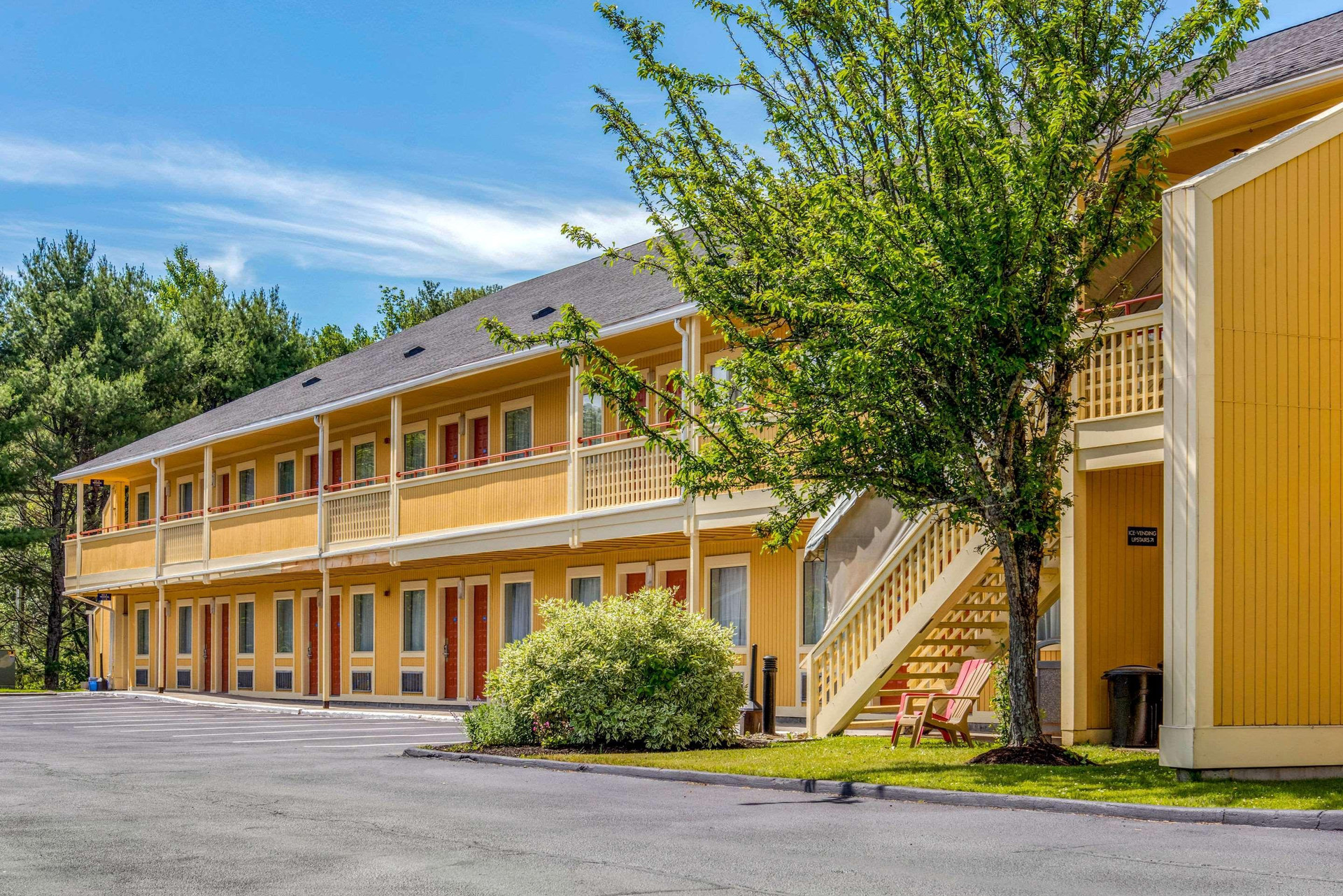 Vista Exterior Econo Lodge (Freport)