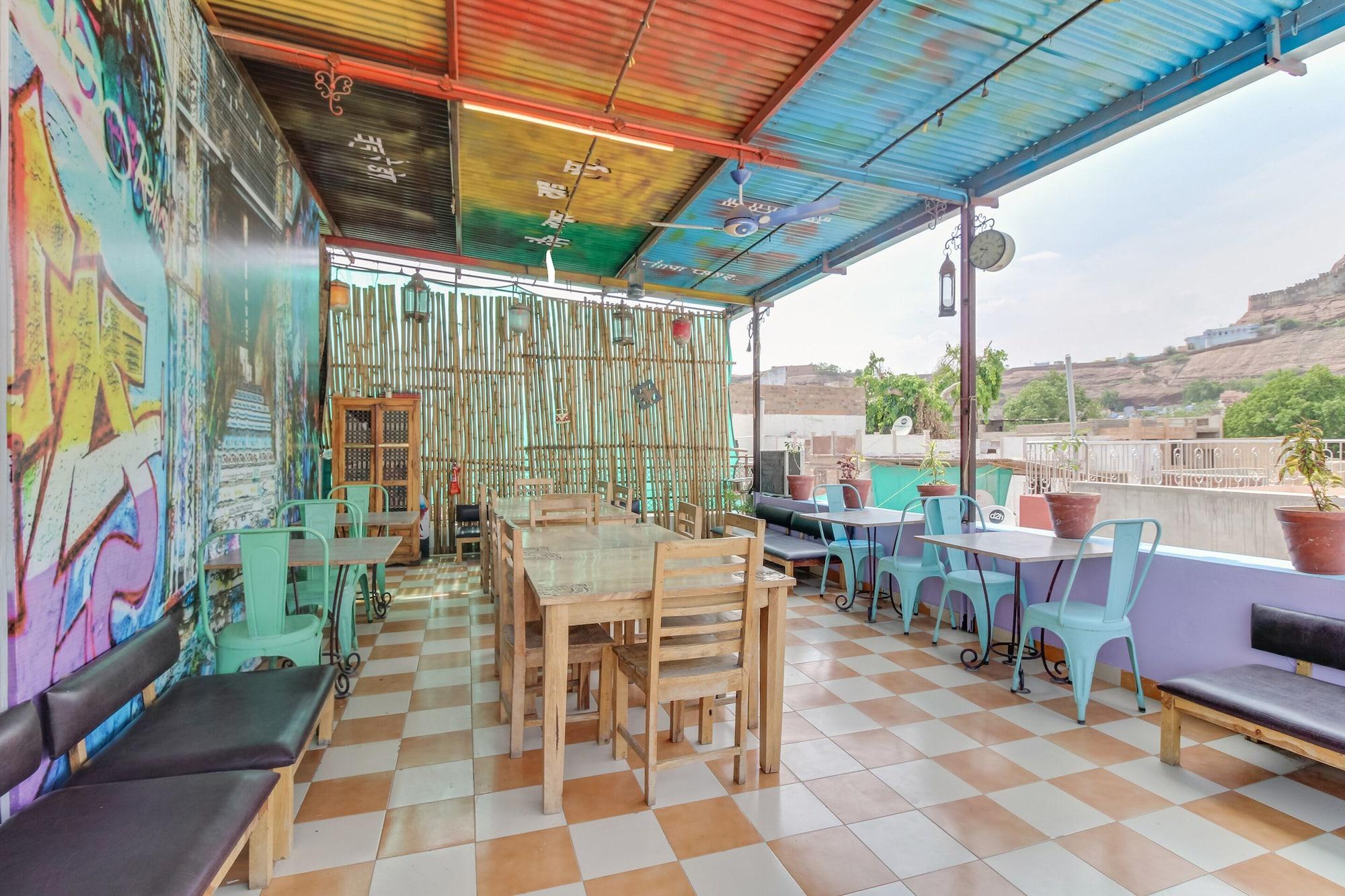 Restaurant OYO 46815 Banaji Home Stay