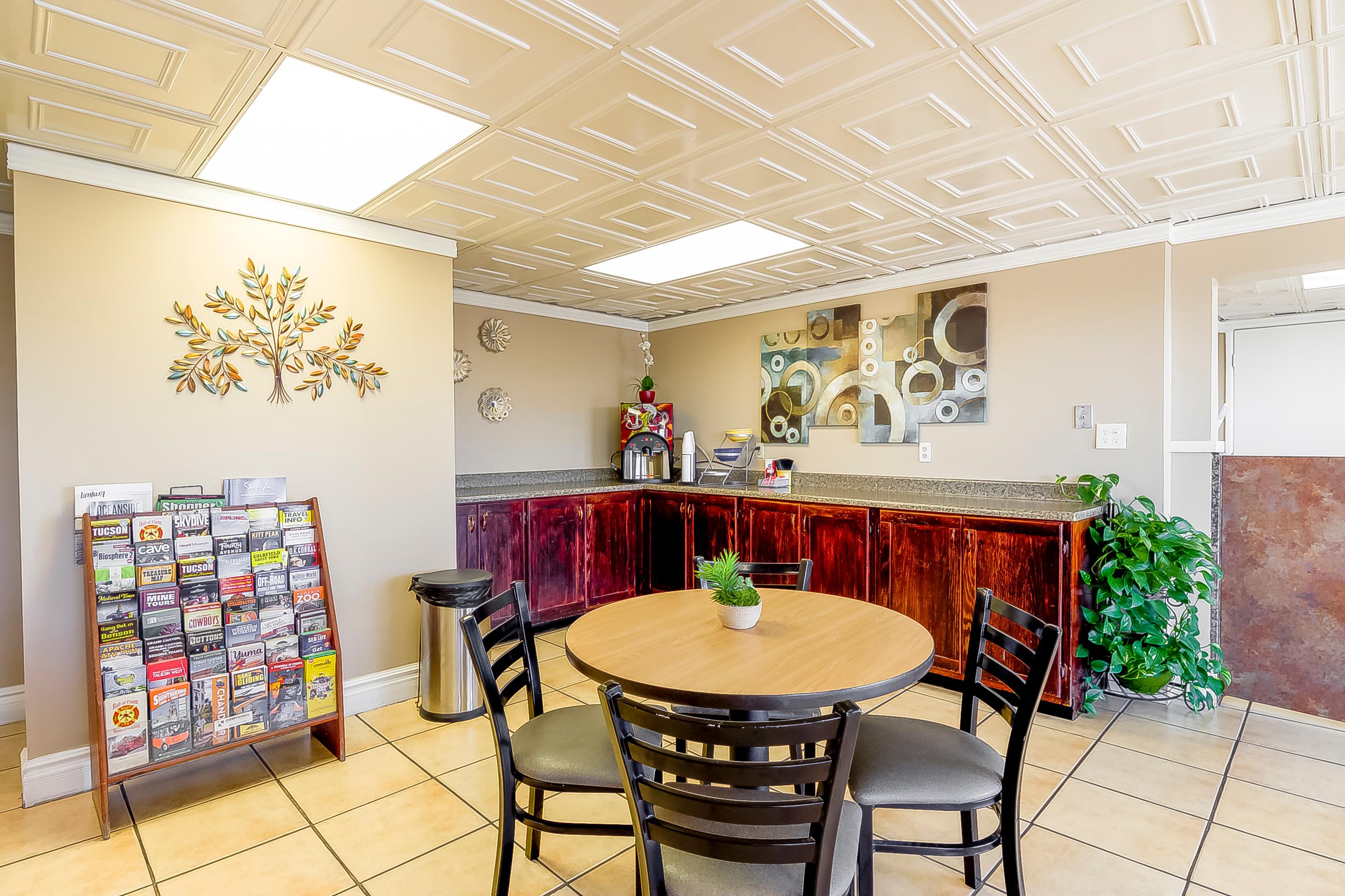 Restaurant OYO Hotel Eloy/ Casa Grande near I-10