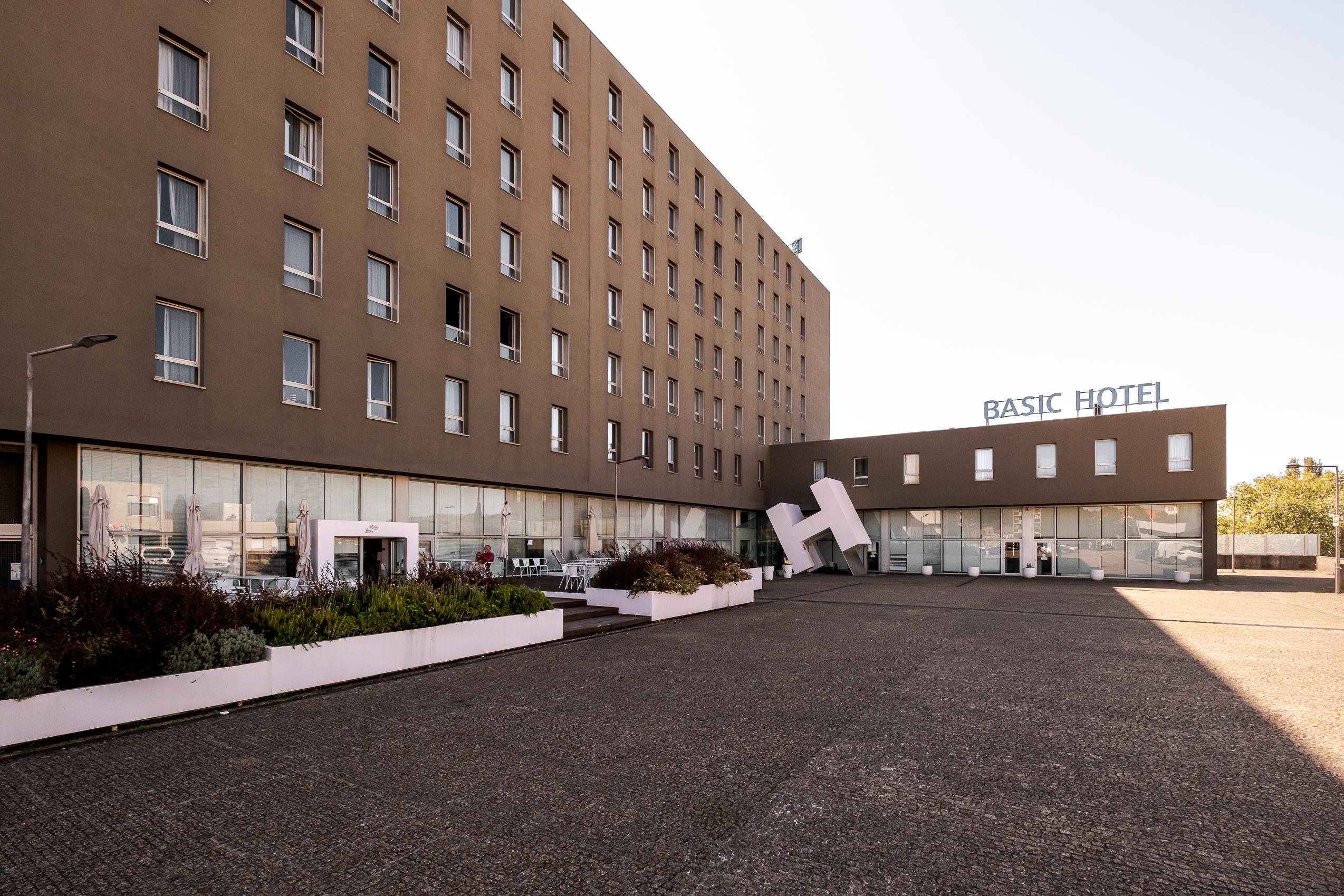 Vista Exterior Basic Braga by Axis