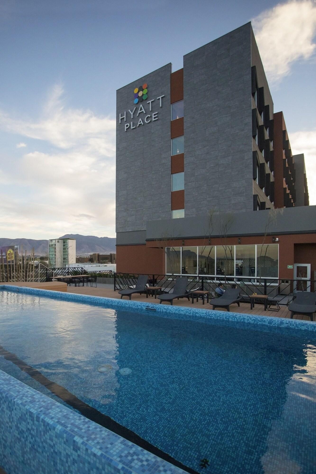 Vista Piscina Hyatt Place Saltillo