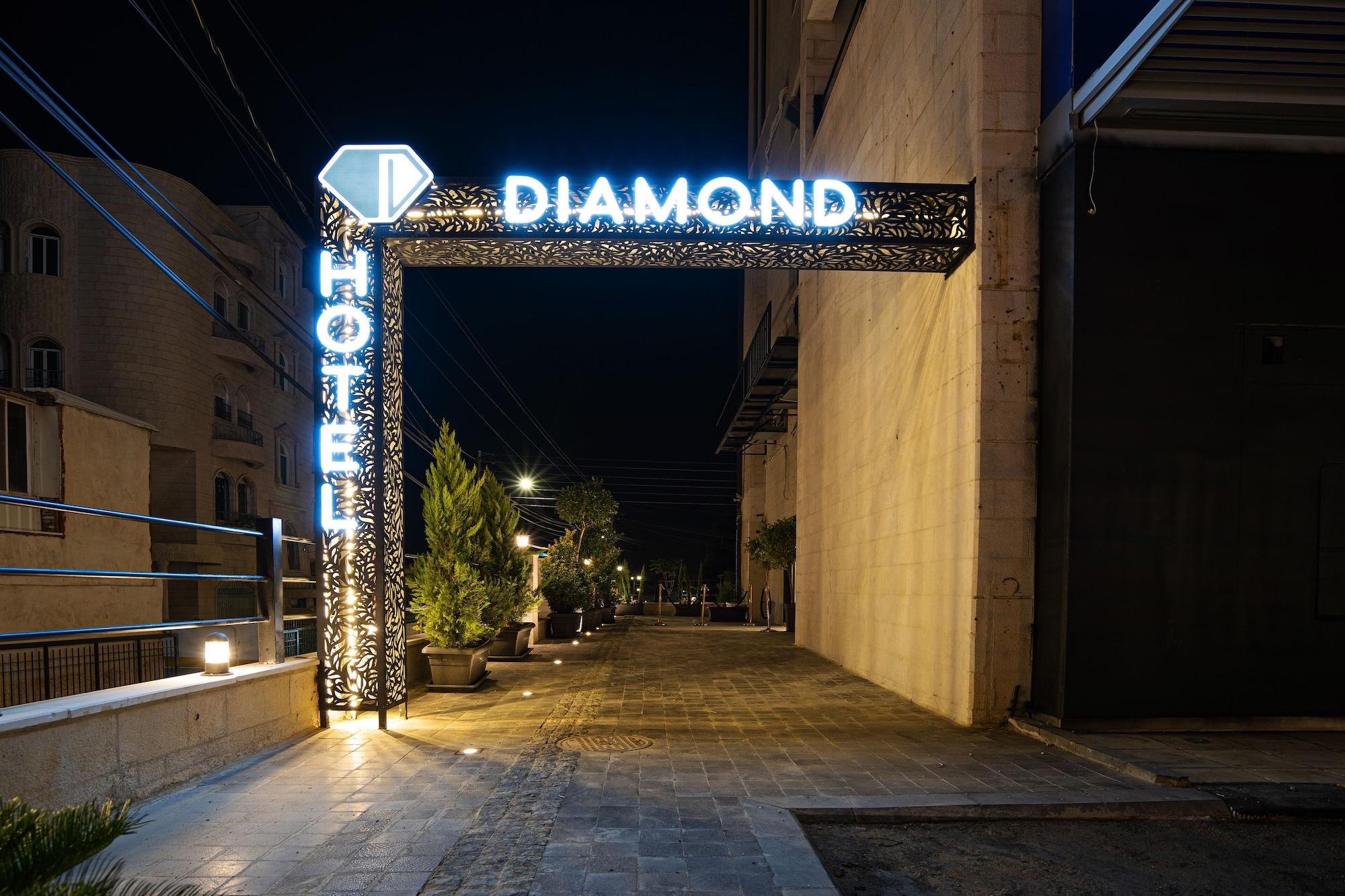 Vista Exterior Diamond Hotel Suites