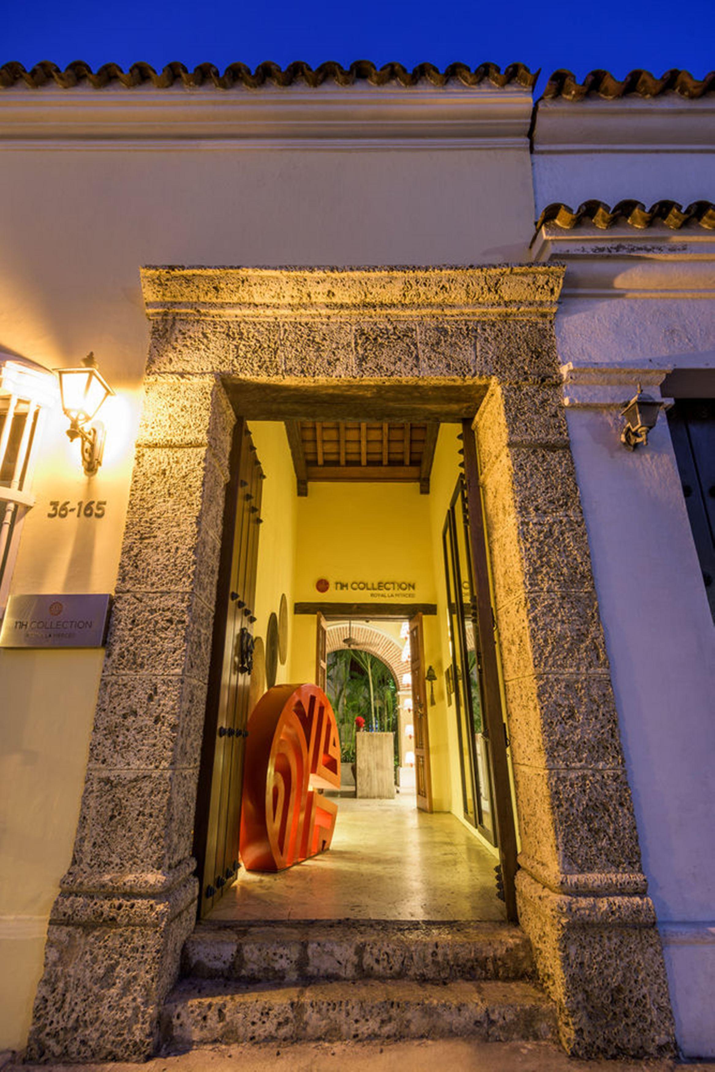 Vista Exterior Royal La Merced