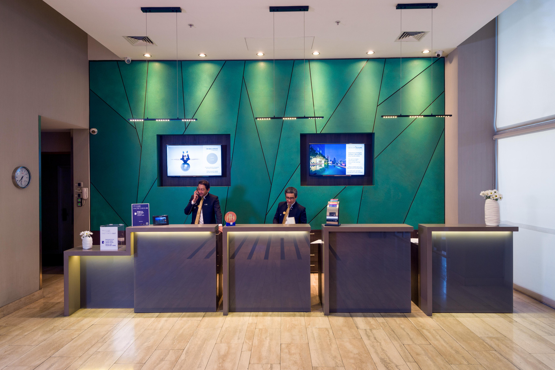 Vista Lobby Novotel Santiago Vitacura