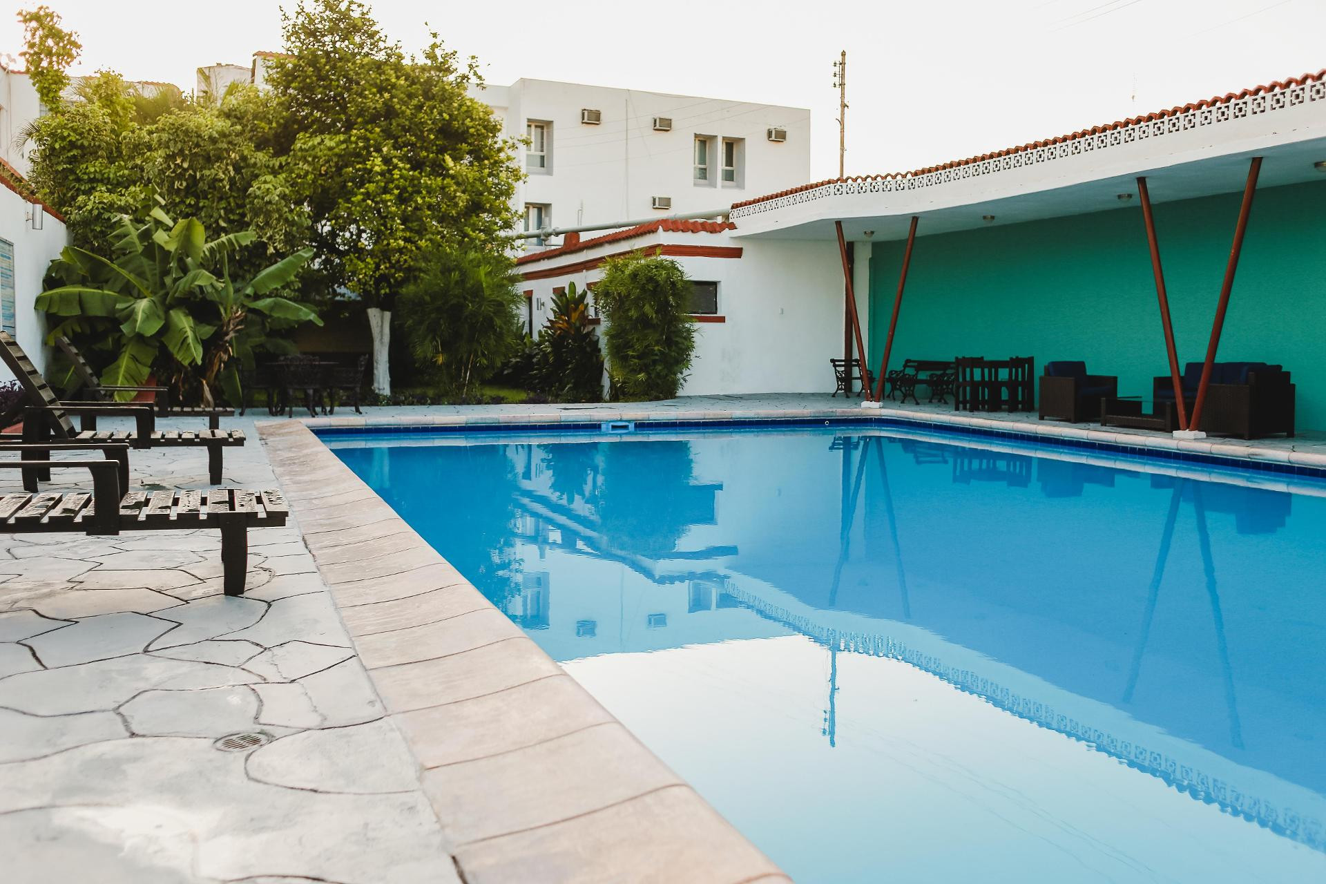 Vista Piscina Hotel Colon Merida