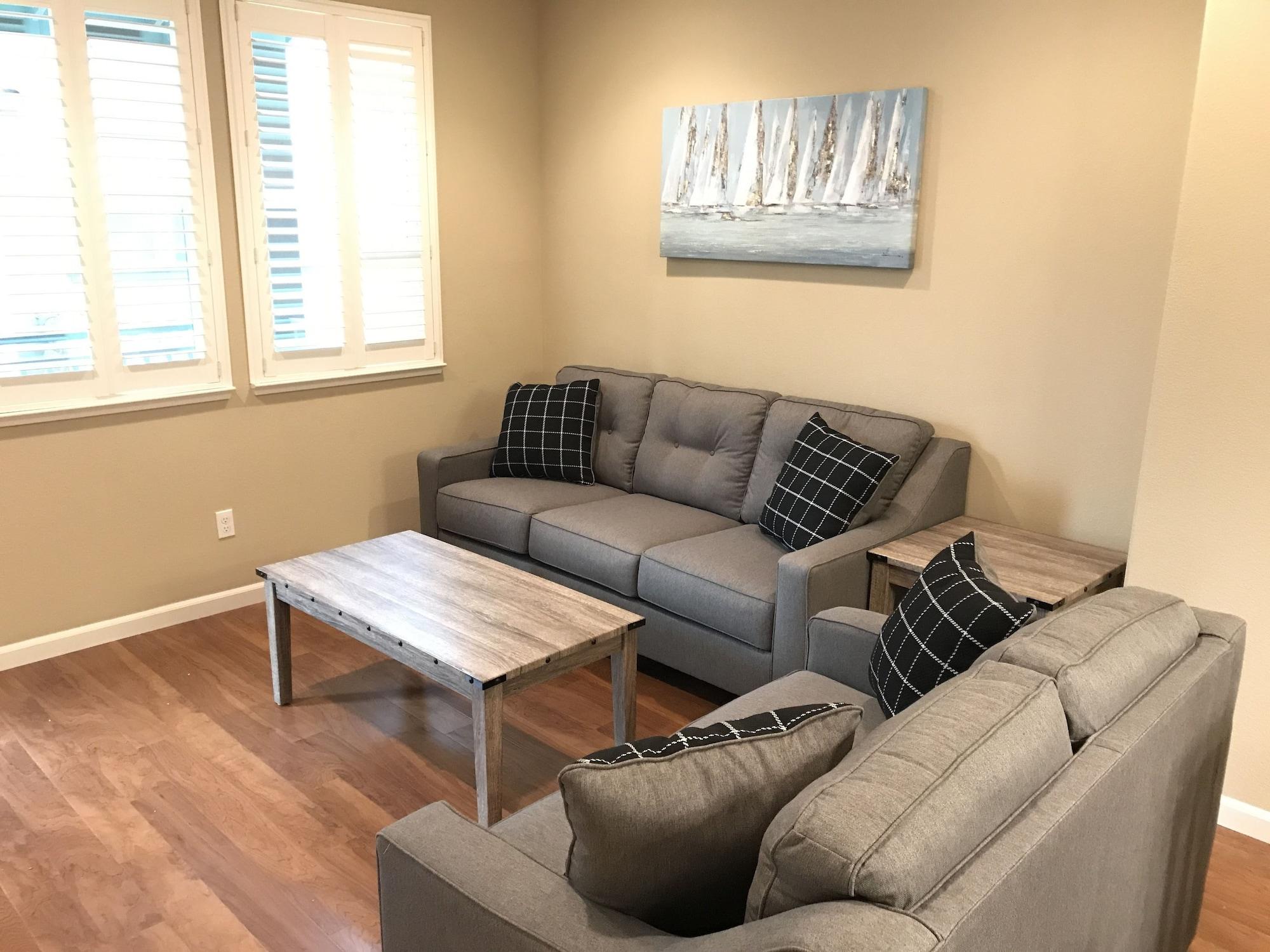 Vista Lobby Shared Private Home at Santana Row