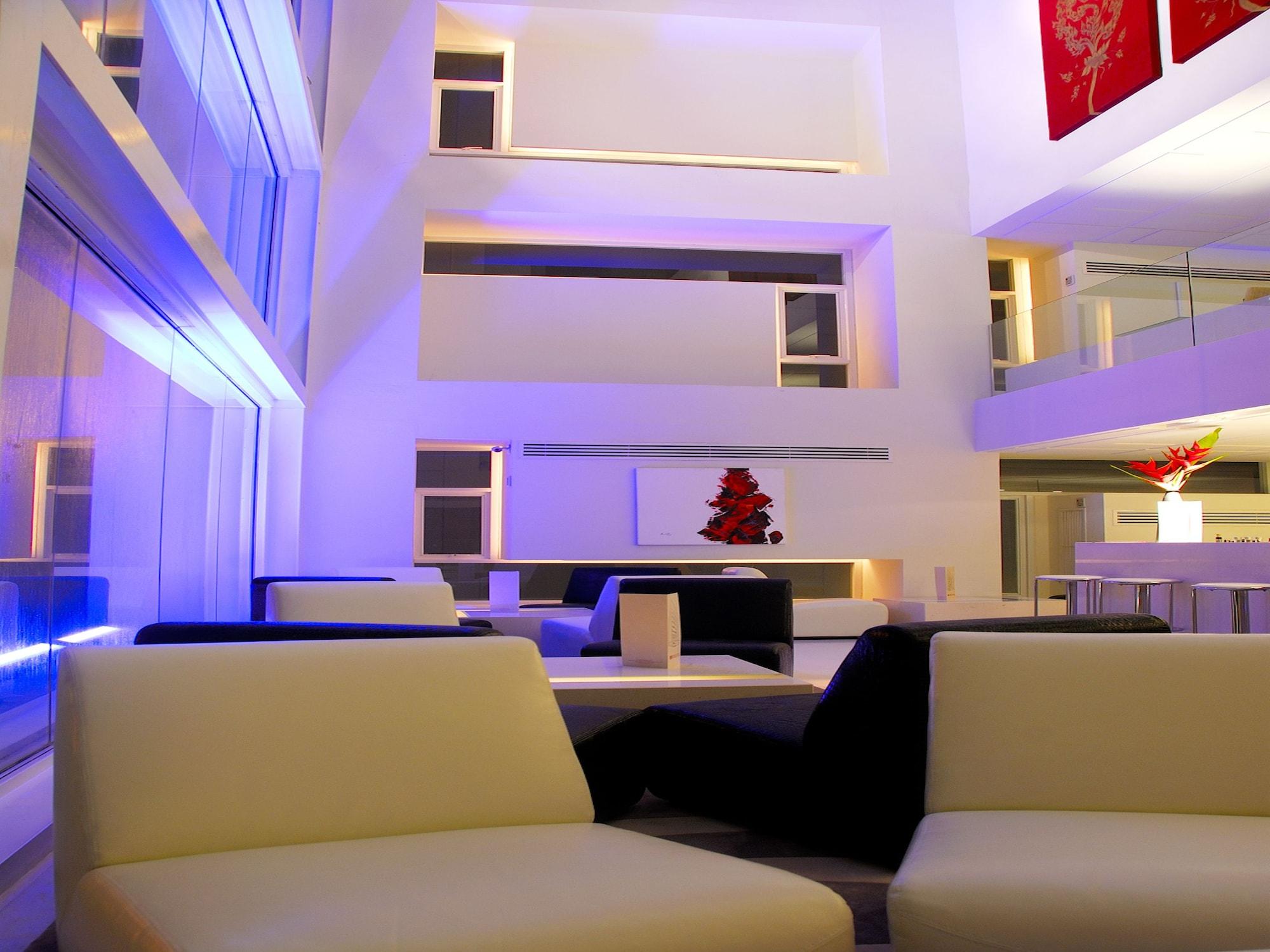 Bar/Salón Le Fenix Sukhumvit