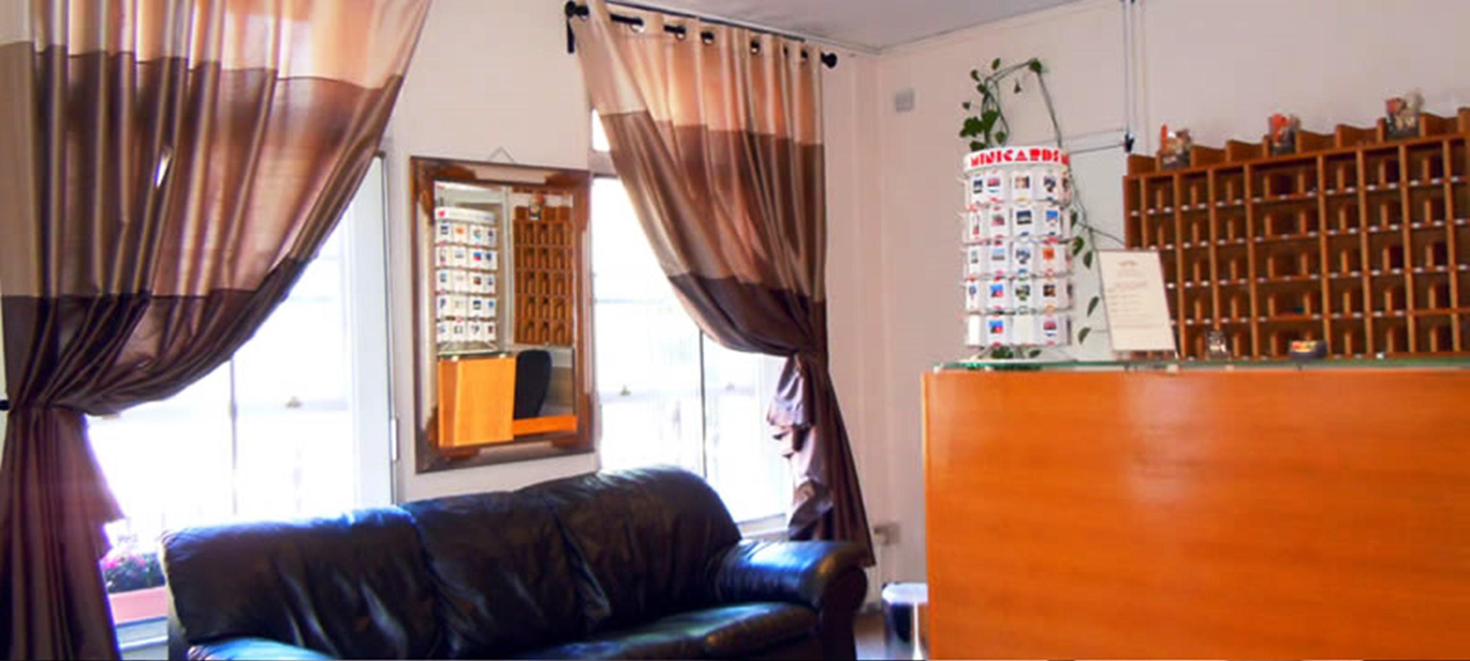 Vista Lobby Arriva Hotel