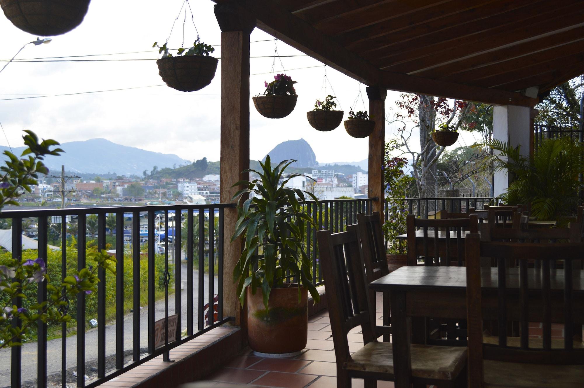 Bar/Salón Balcones de la Casona Hostel