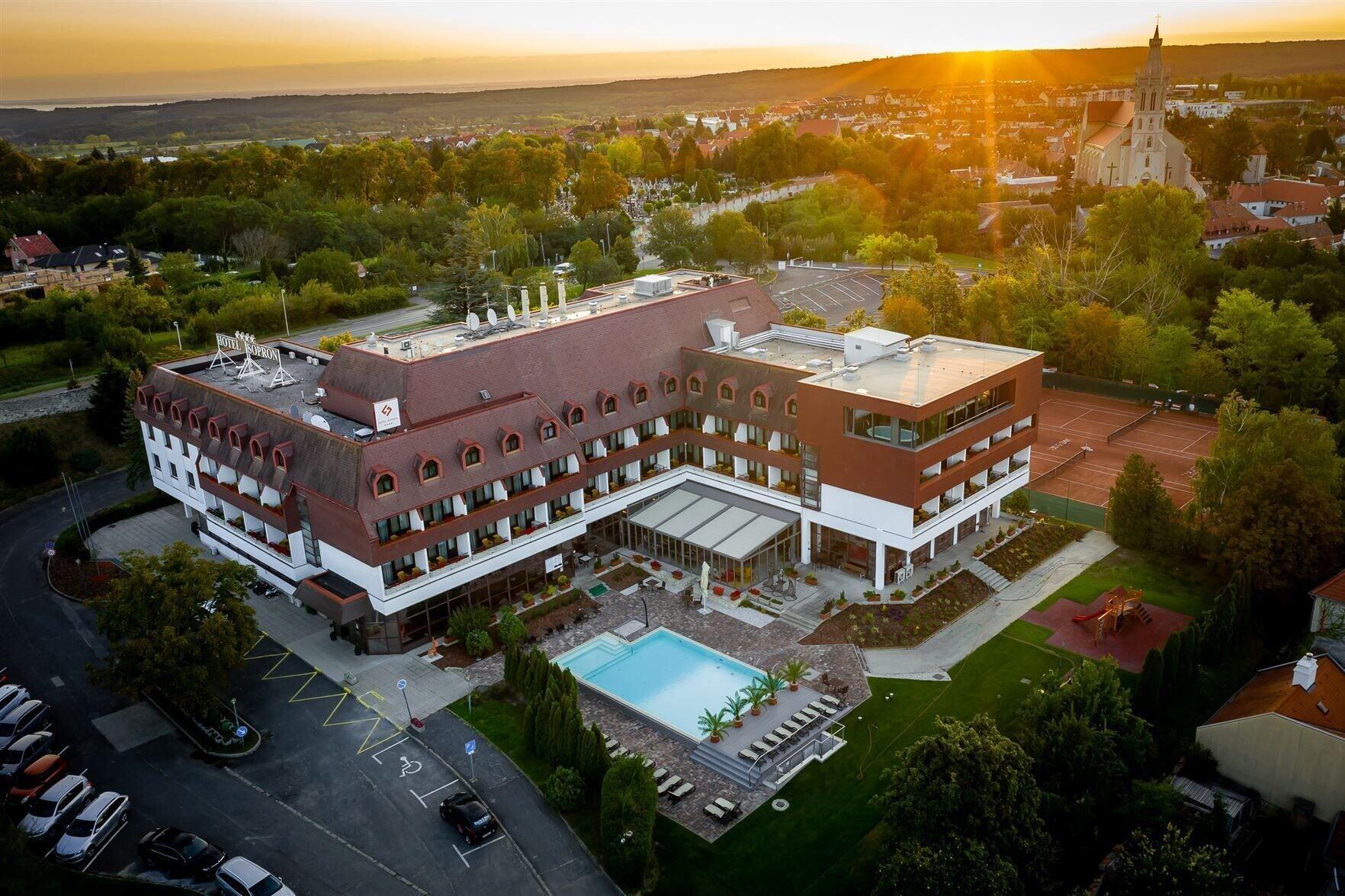 Vista Exterior Hotel Sopron