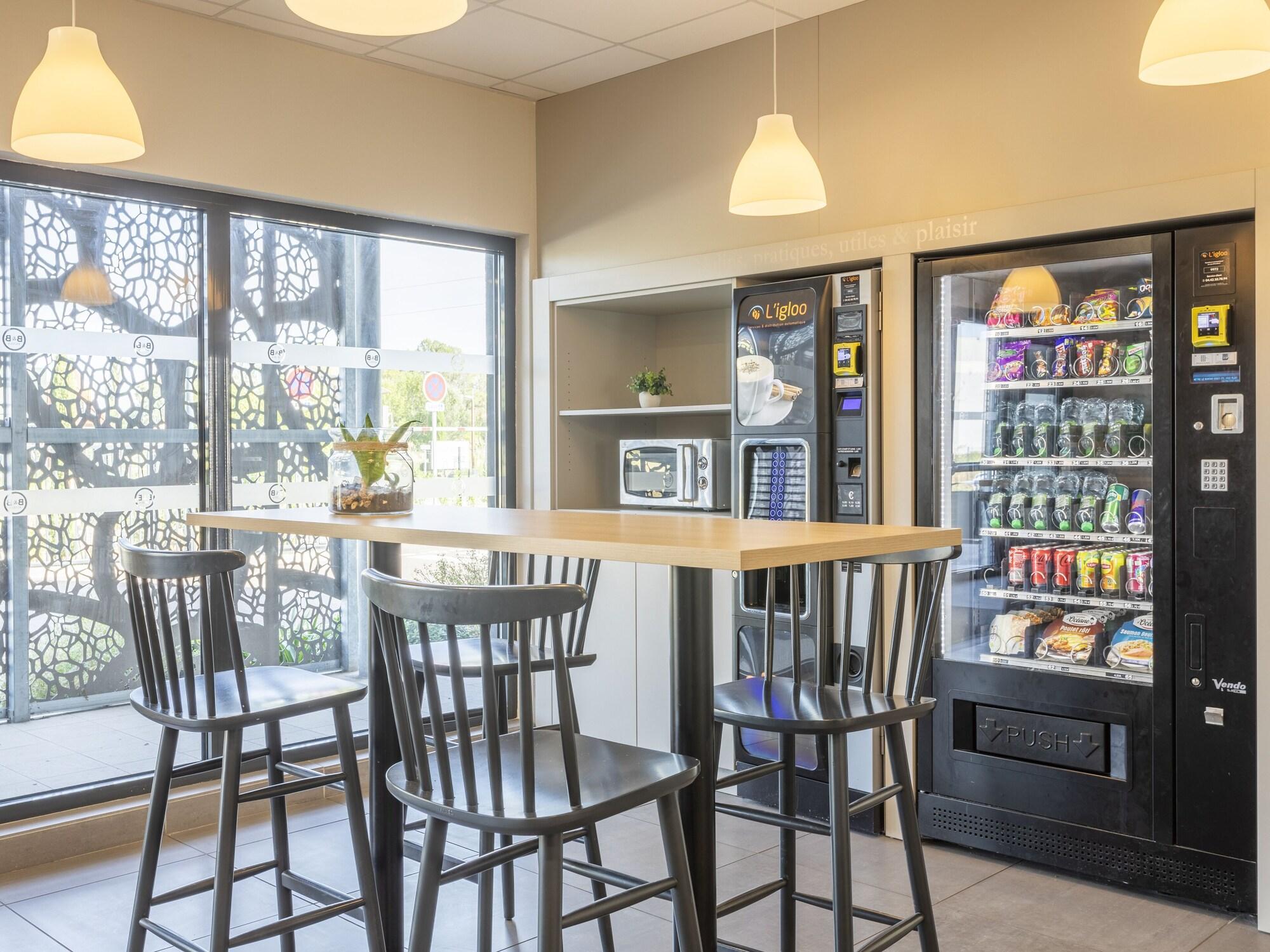 Vista Lobby B&B HOTEL Saint-Martin-de-Crau Alpilles Camargue