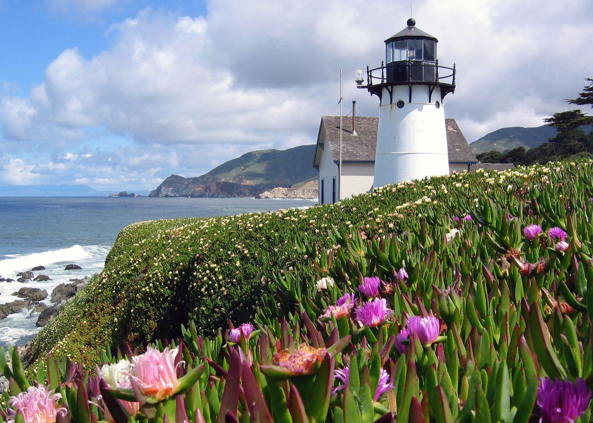 Playa HI Point Montara Lighthouse Hostel
