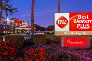 Alojamiento - Best Western Plus Villa Del Lago Inn Patterson