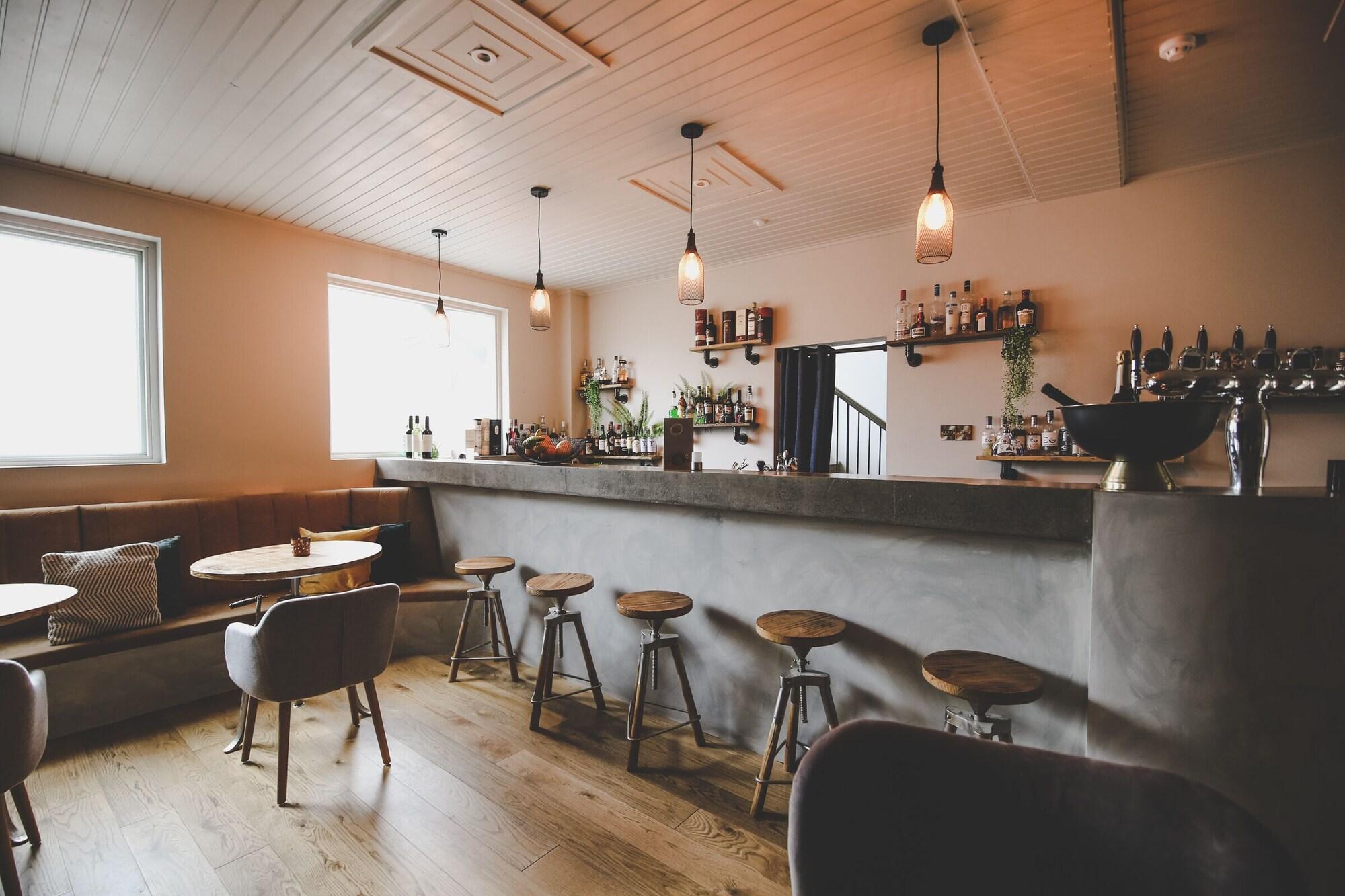 Bar/Salón Elements Lodges