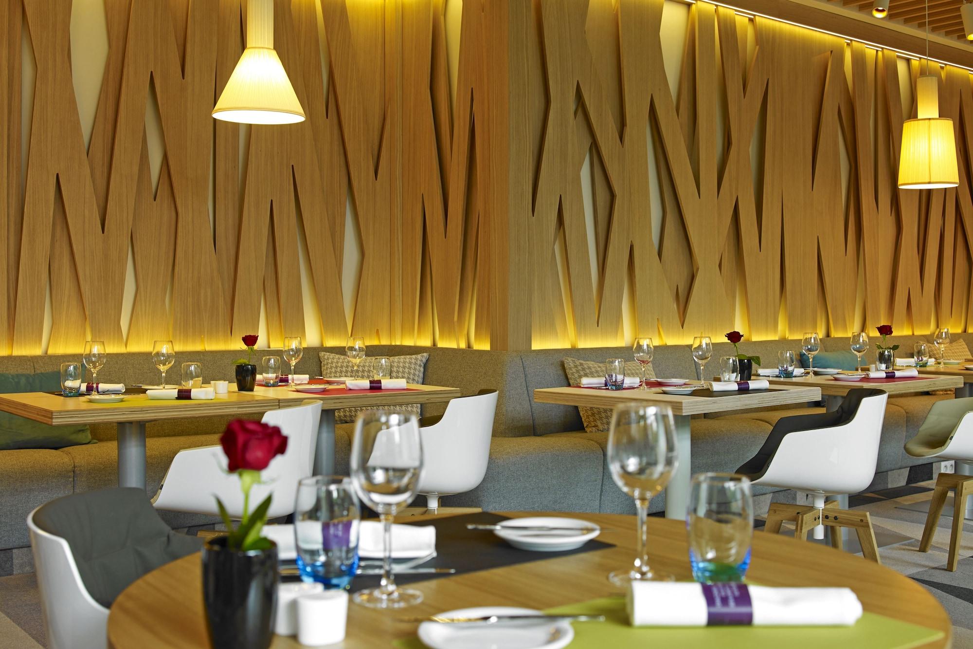 Restaurant Novotel Warszawa Centrum