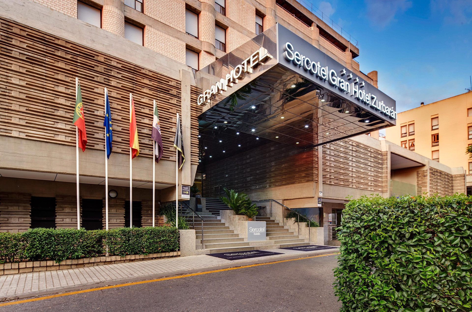 Vista Exterior Sercotel Gran Hotel Zurbarán