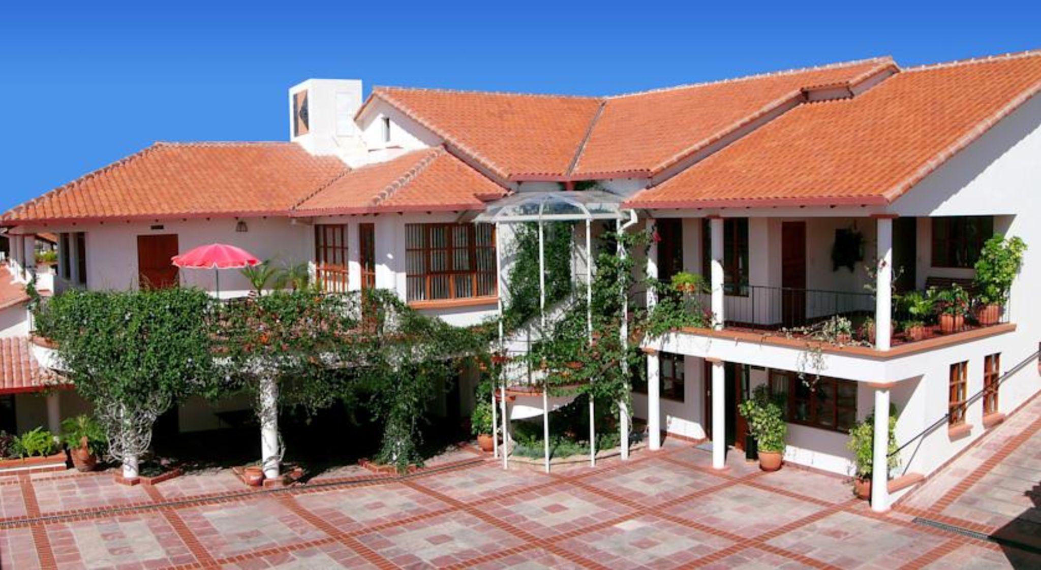 Vista Exterior Casa Kolping Sucre