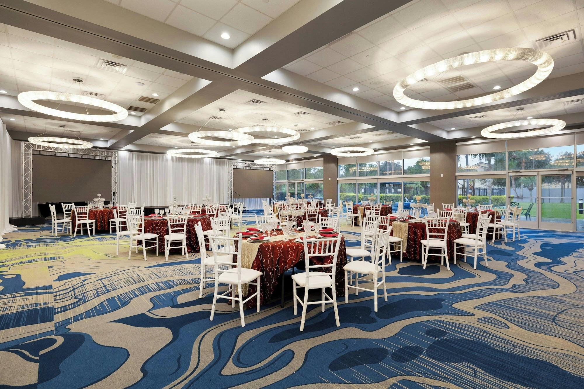 Sala de Reuniones Verta Hotel McAllen
