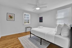 Alquiler Vacacional - Chamblee Retreat 3BR Home w Spacious Porch