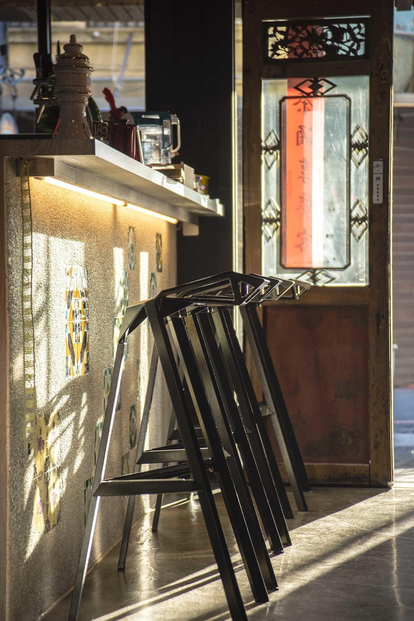 Instalaciones Recreativas Old Door Hostel & Bar