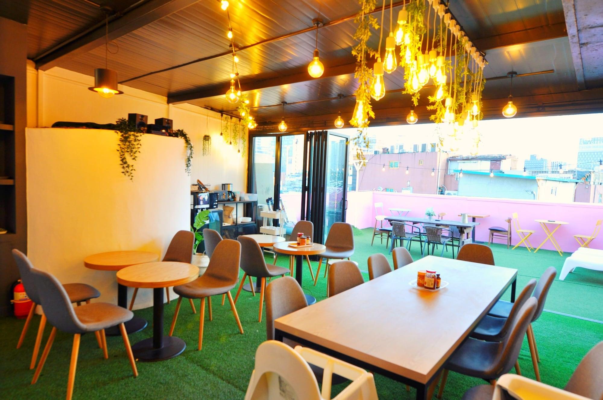 Bar/Salón OYO Hostel Dongdaemun 1