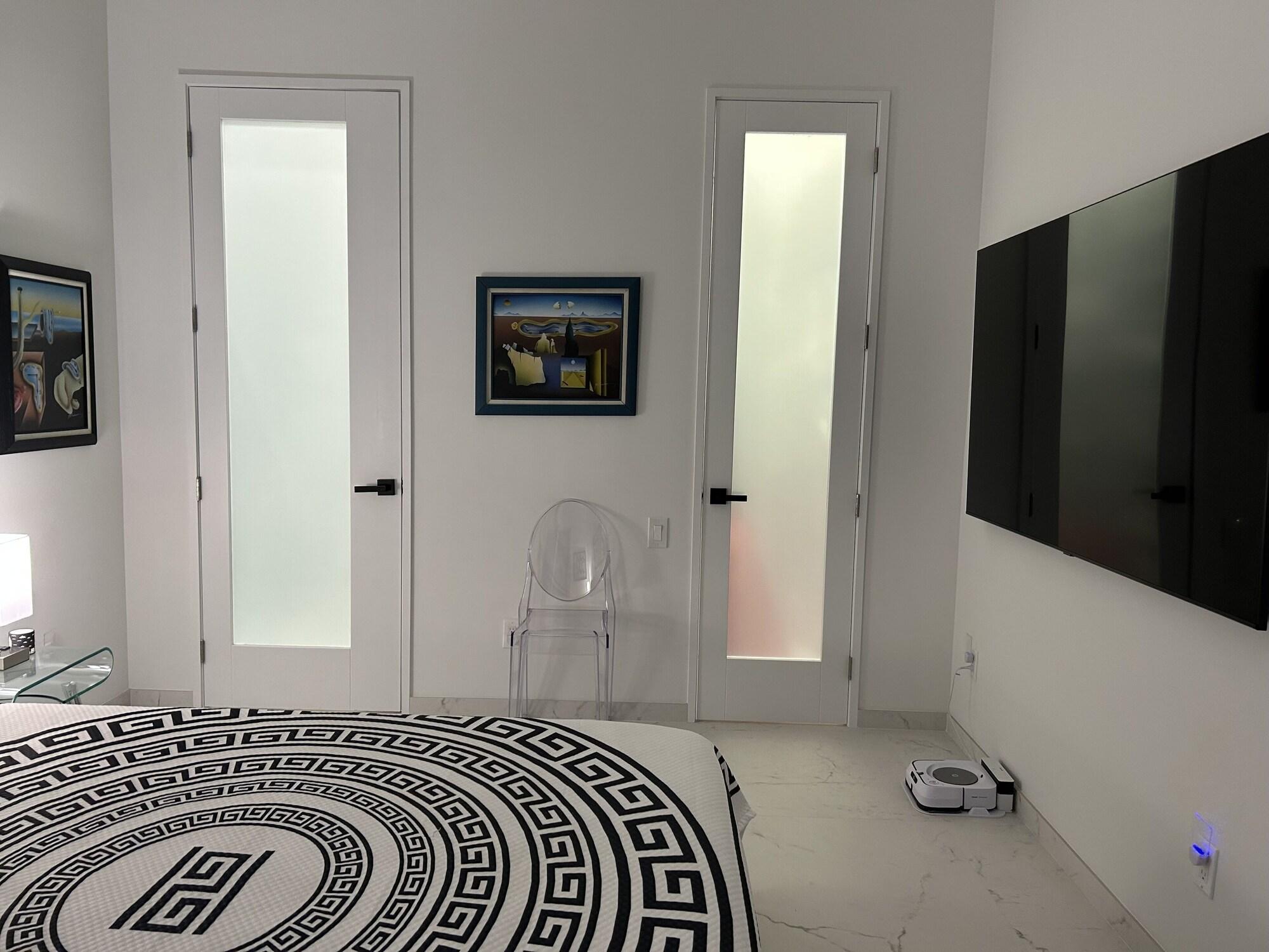 Habitación Men Only Clothing Optional Guesthouse near Wilton Manors
