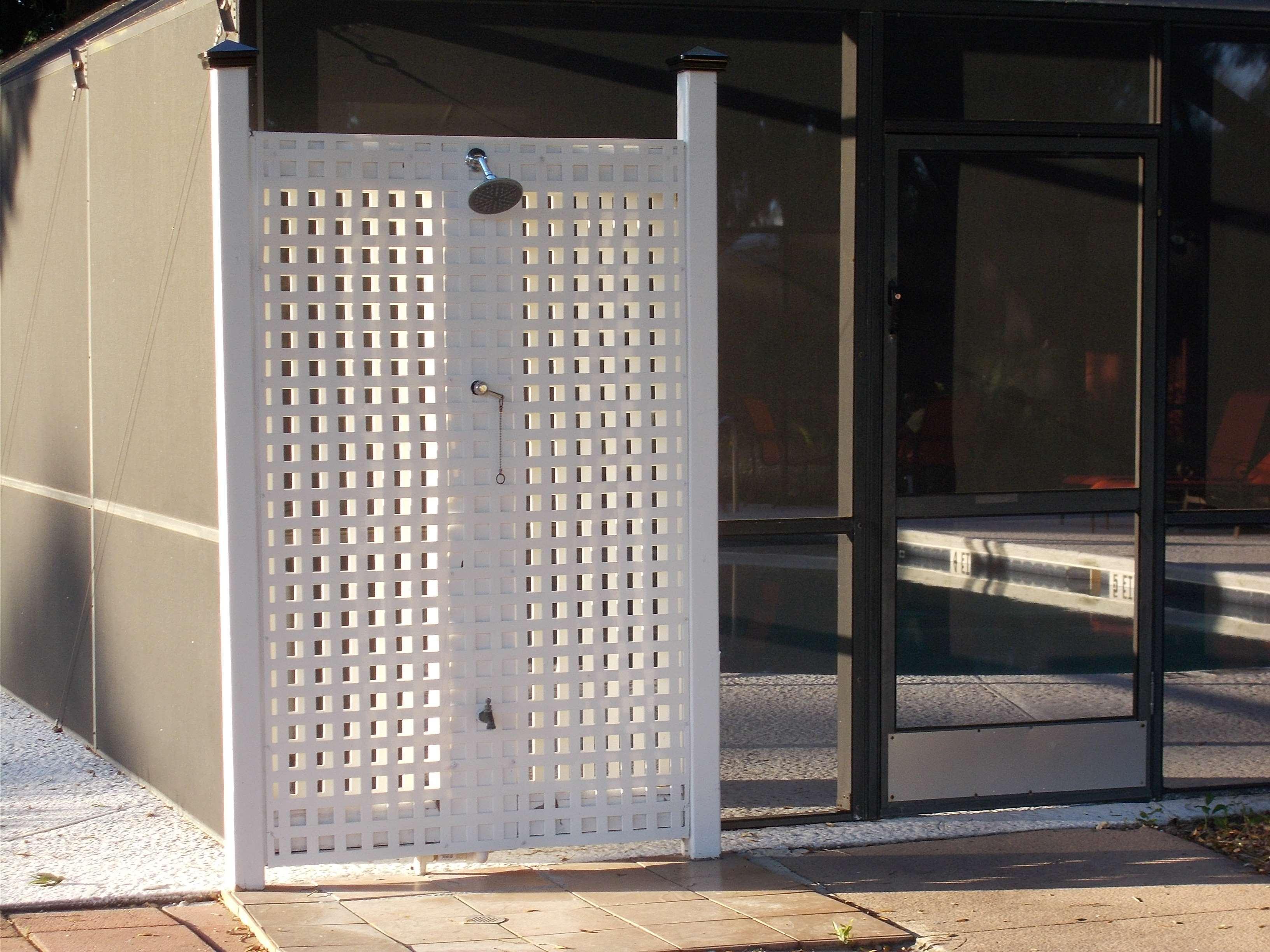 Vista Piscina SureStay Plus Hotel by Best Western St Marys Cumberland