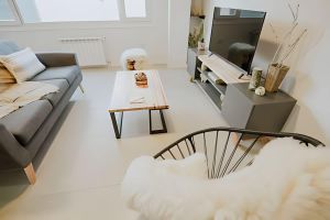 Alojamiento - Centrally Located Premium Condo with City Views