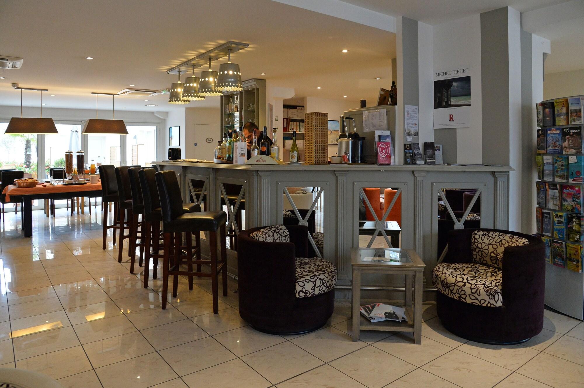 Bar/Salón Hotel Almoria