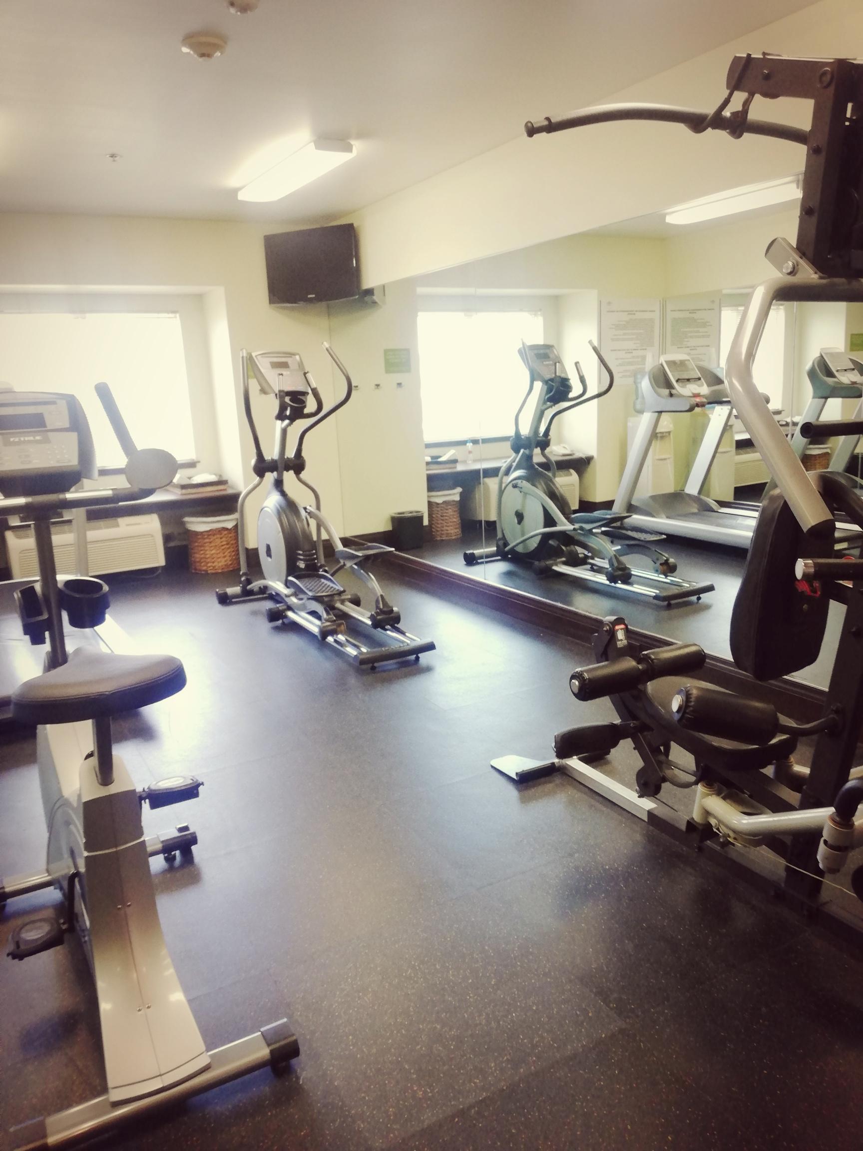 Gimnasio Microtel Inn & Suites by Wyndham Toluca