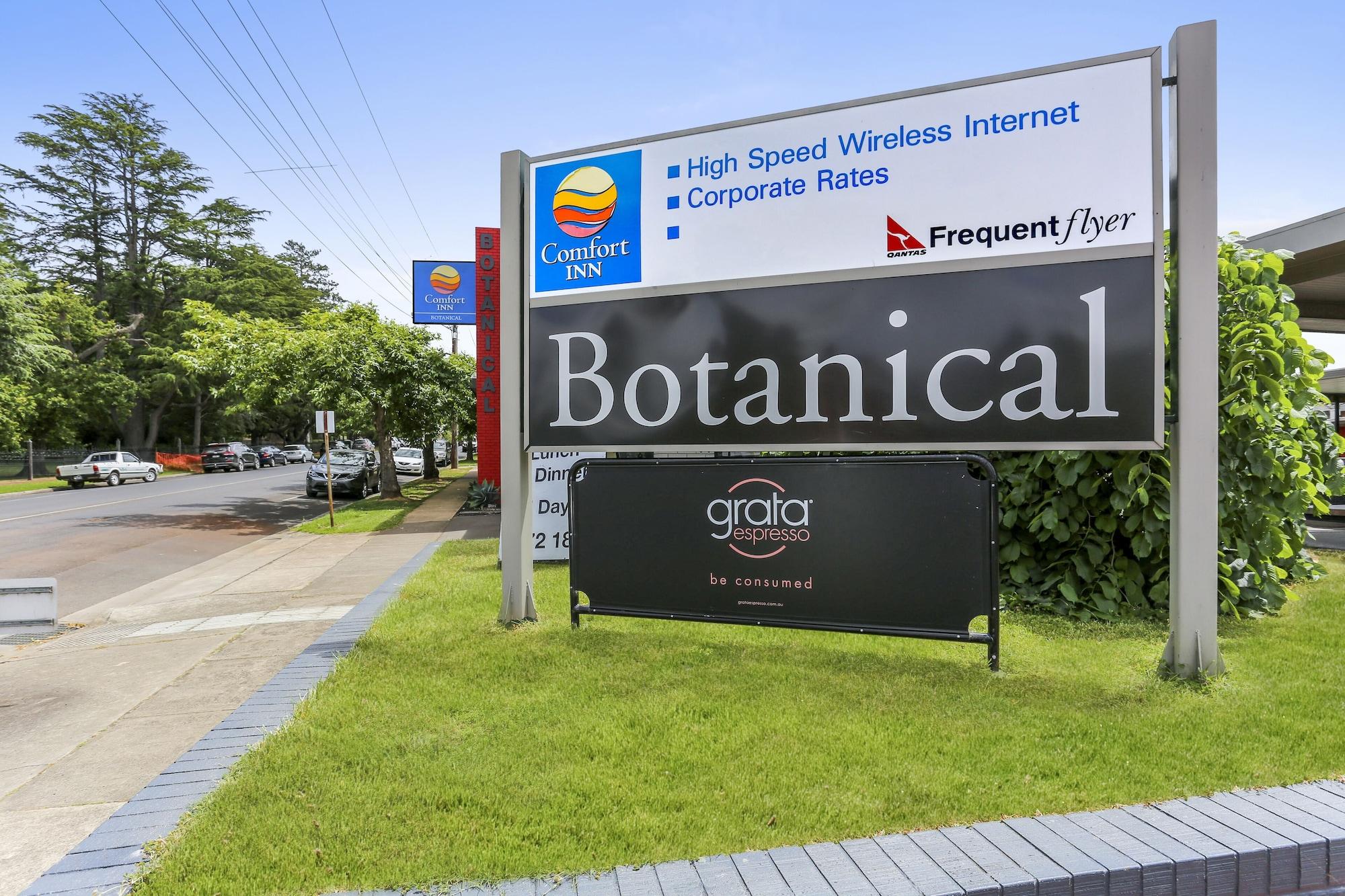 Varios Botanical Motel