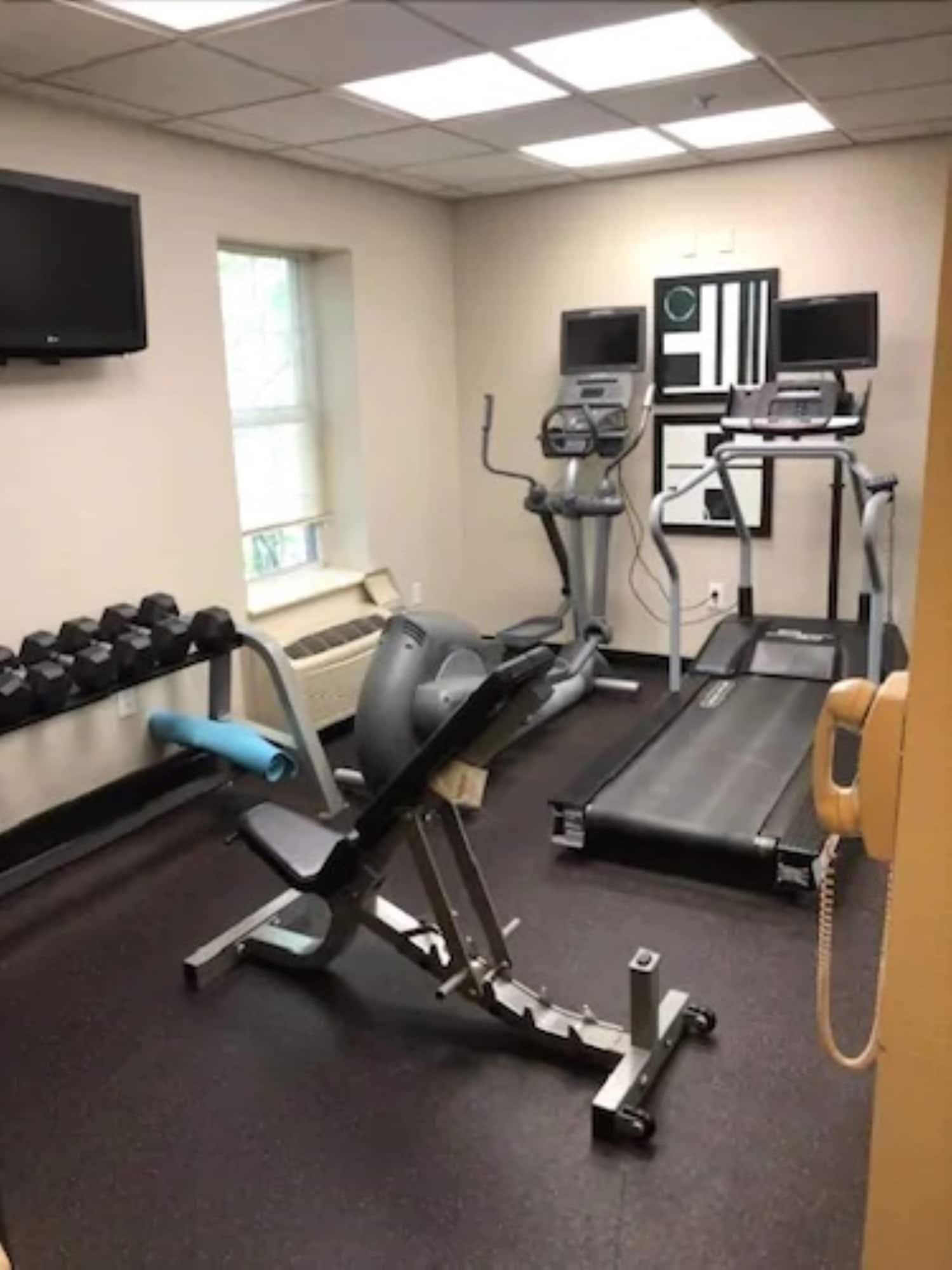 Gimnasio MainStay Suites Middleburg Heights Cleveland Airport