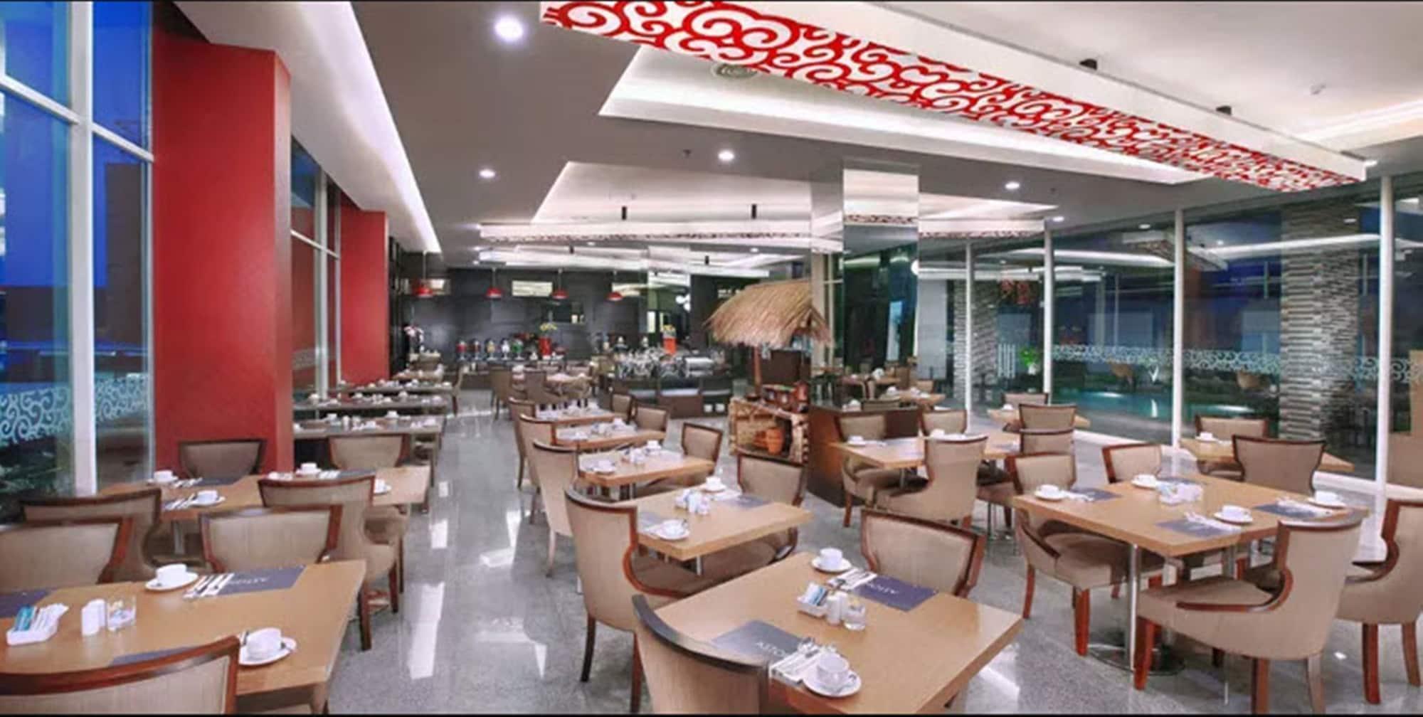 Restaurant Aston Lampung City Hotel