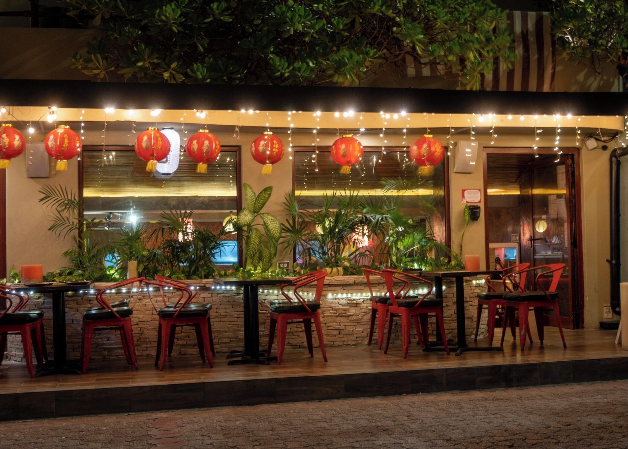 Restaurant Magia Beachside Condo