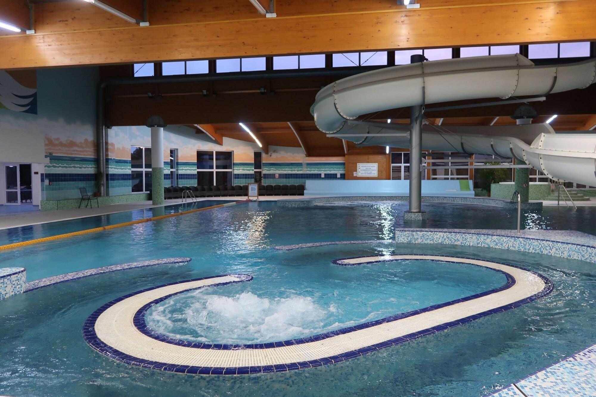 Vista Piscina Private Luxury Apartments