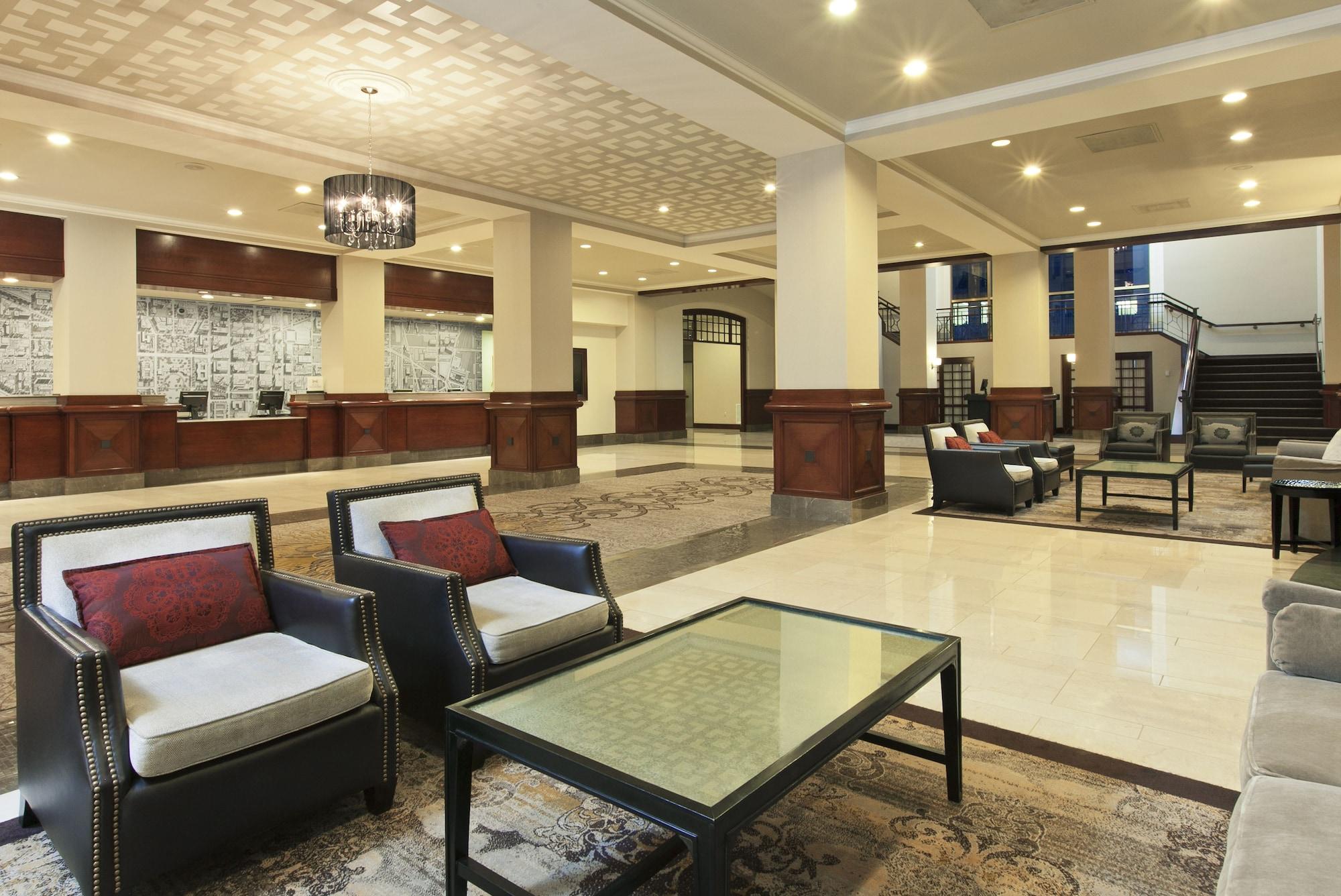 Vista Lobby Capital Hilton