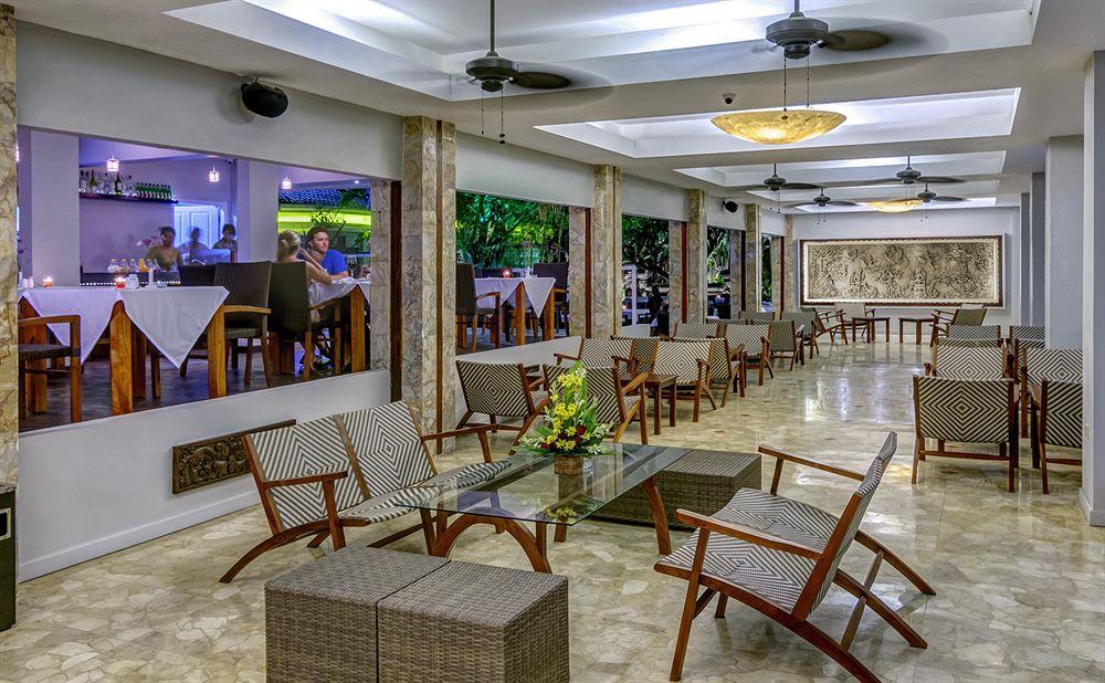 Vista Lobby Maharani Beach Hotel