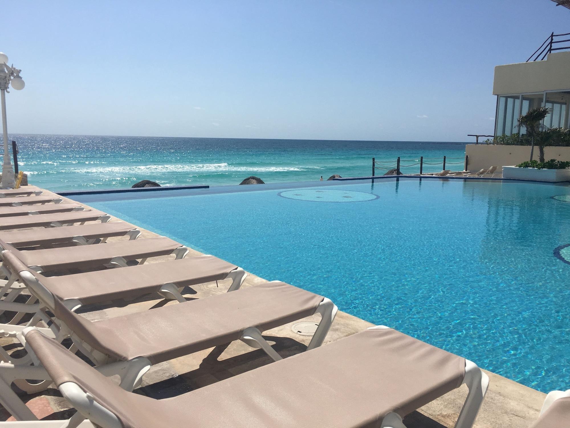 Instalaciones Recreativas Cancun Plaza Condo