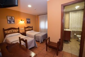 Alojamiento - Hostal Serruchi