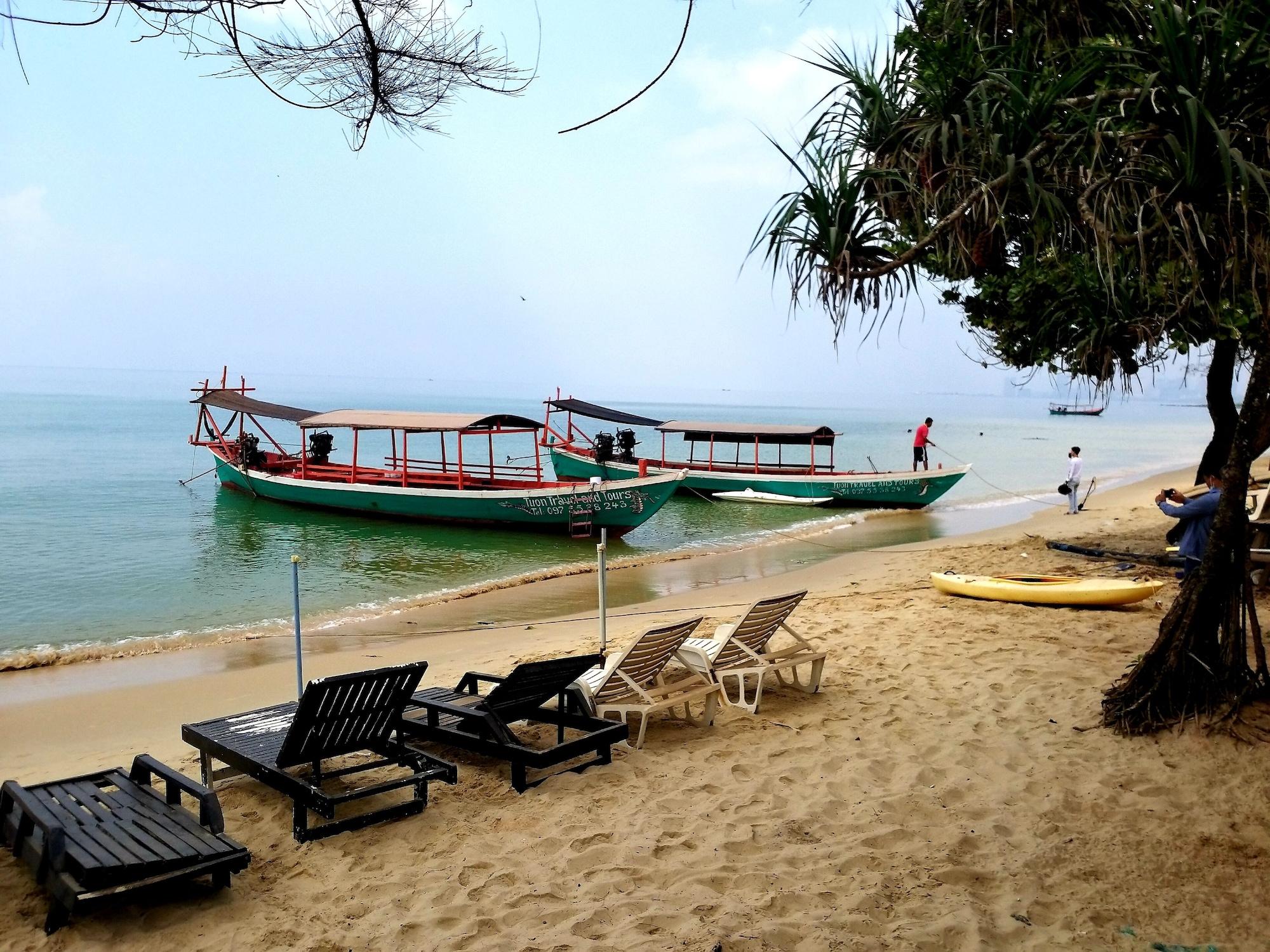 Playa Lakshmi Bungalow