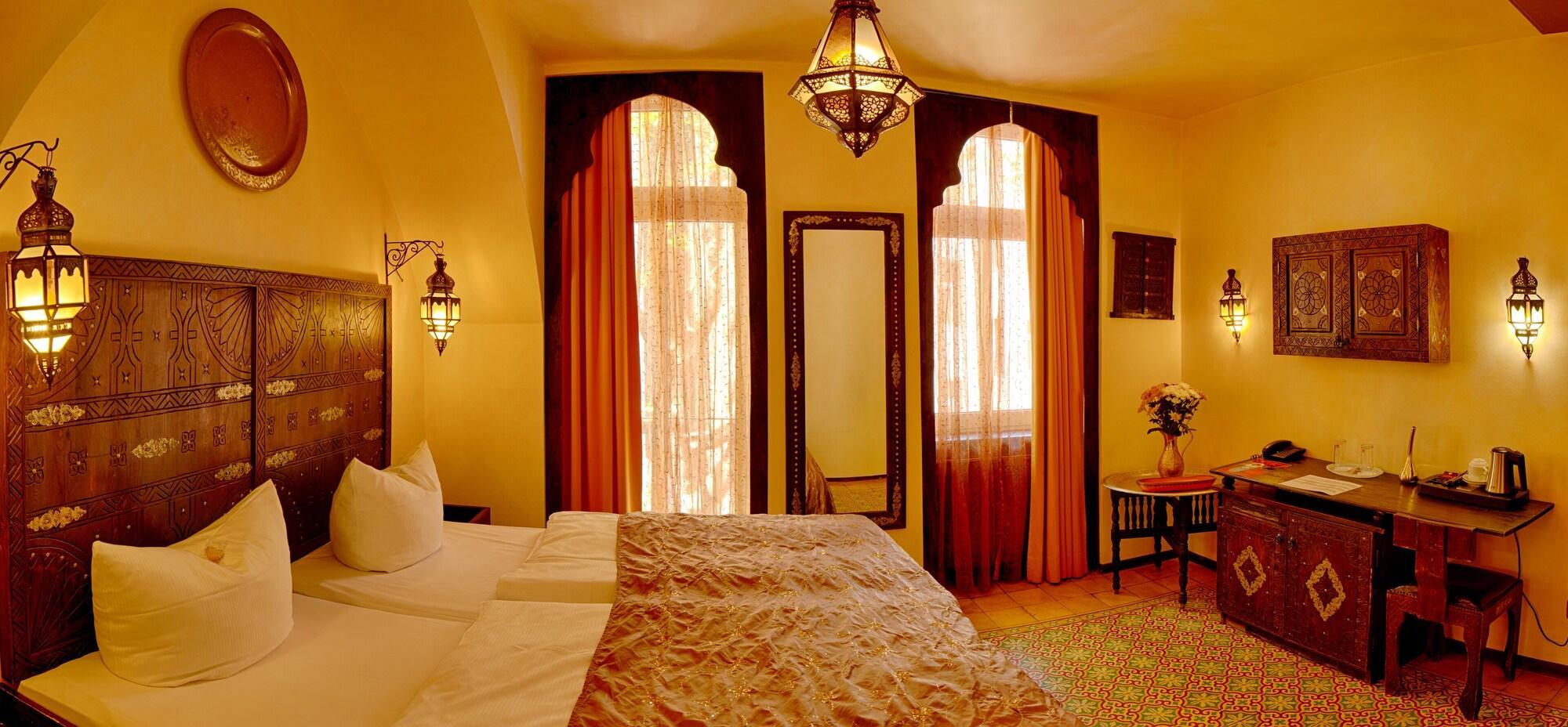 Vista Exterior Hotel Villa Oriental