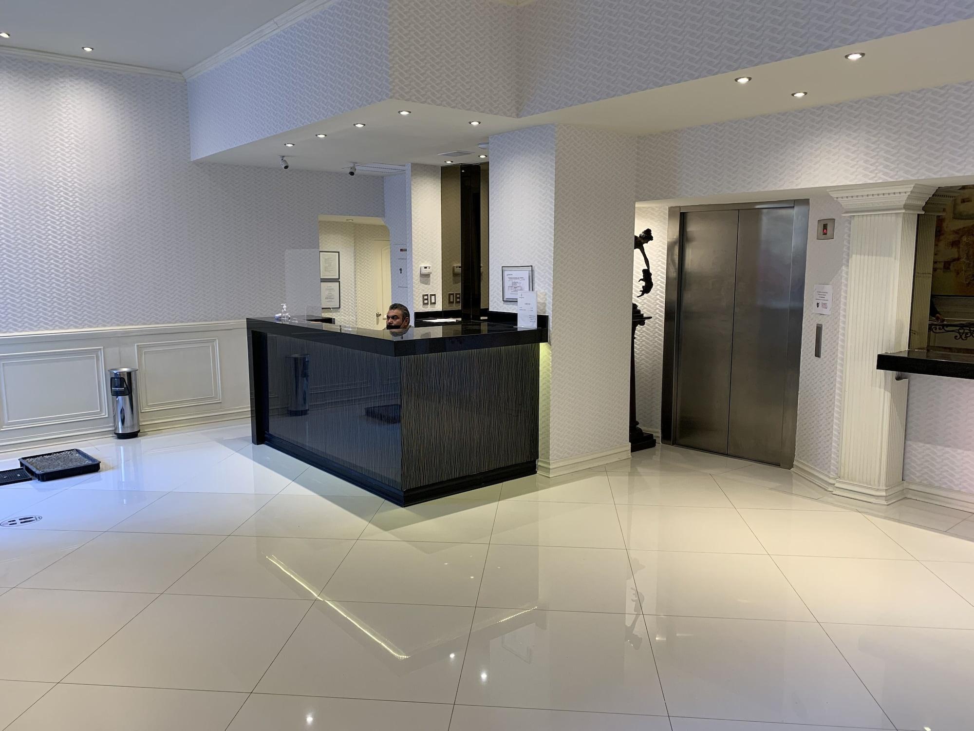 Vista Lobby Rose Hotel