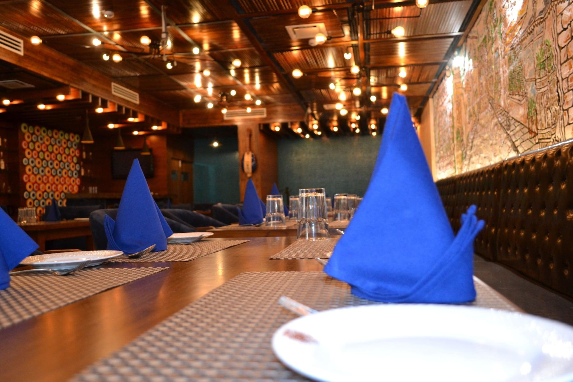 Bar/Salón Hotel Solitaire Chandigarh