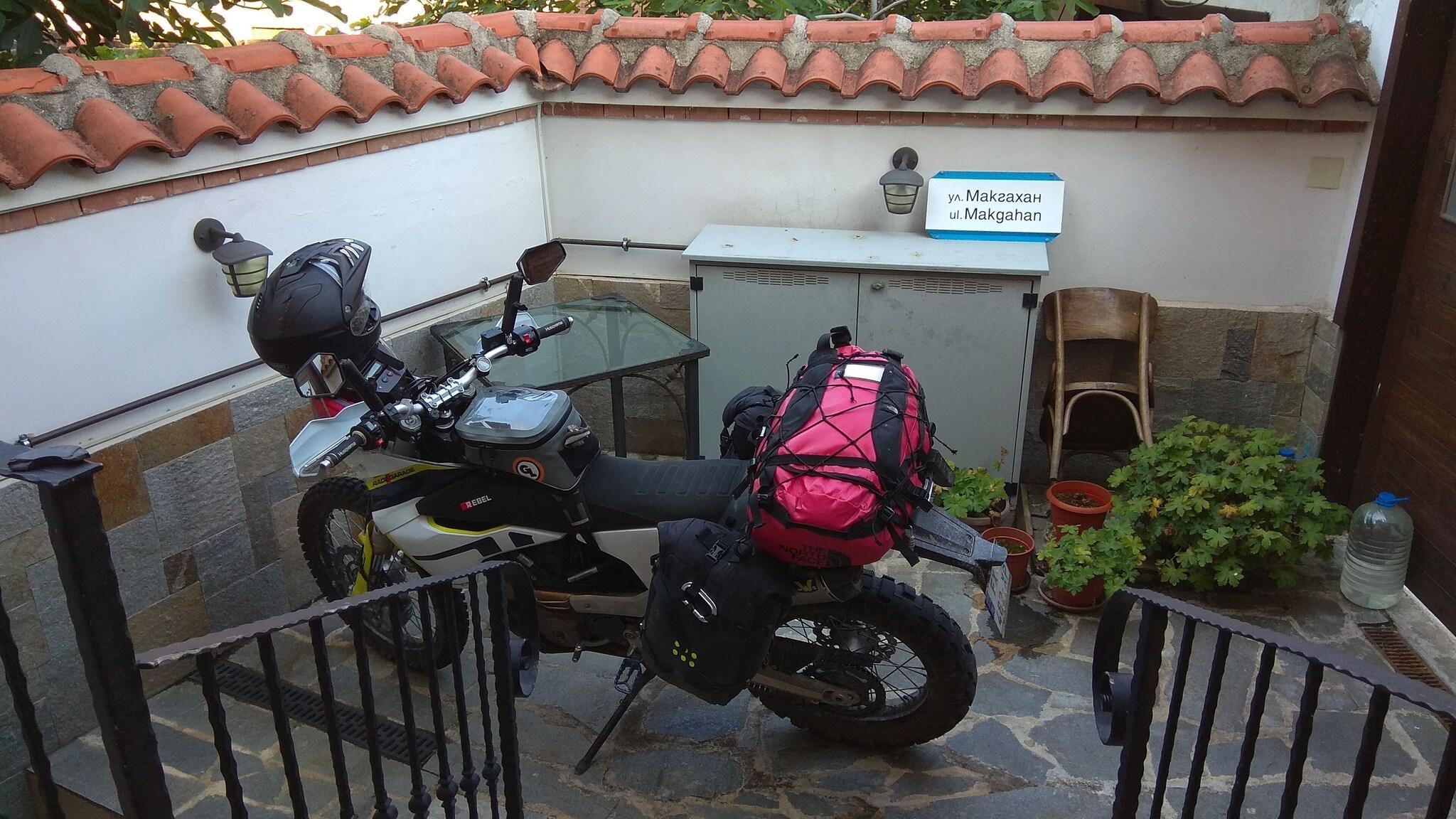 Instalaciones Recreativas Roots Hotel & Wine Bar