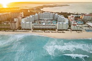 Alojamiento - Hilton Cancun Mar Caribe All-Inclusive Resort