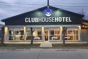 Alojamiento - Club House Hotel