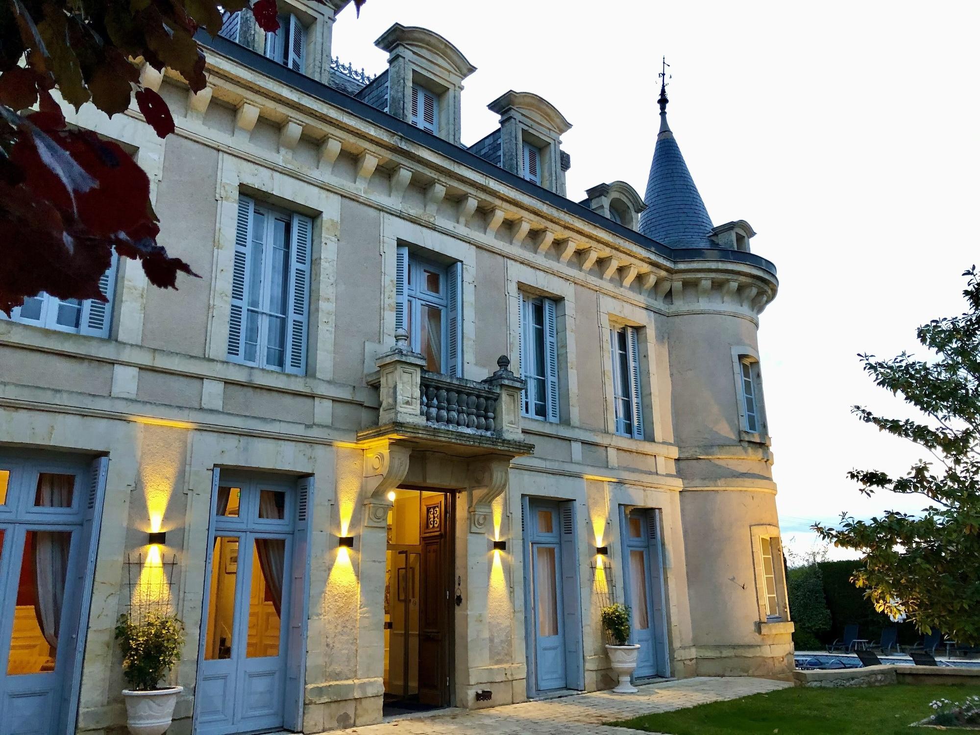 Vista Exterior Château Hôtel Edward 1er